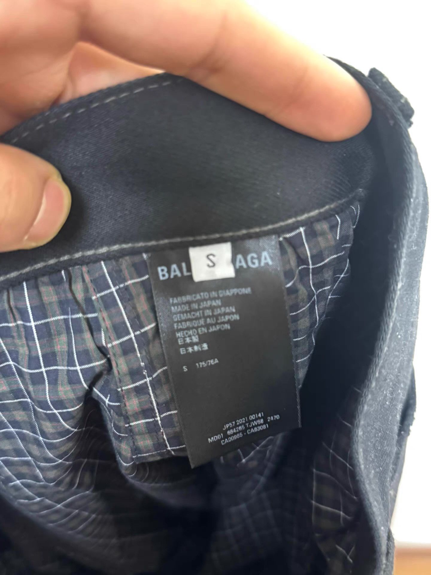 Balenciaga BalenciagaHeavilyDestroyedPureBlack Fake Two-Piece Jeans Q8 Size US 32 / EU 48 - 4 Thumbnail