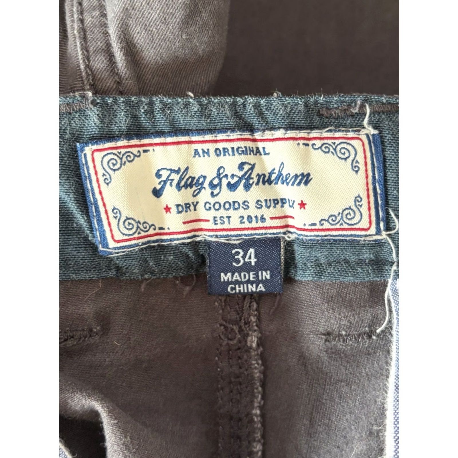 Vintage Flag And Anthem Chino Shorts Men’s 34 Gray Flat Front 5-Pocket Zip Button Logo Regular Rise Mid Casual Mens Size US 34 / EU 50 - 4 Thumbnail