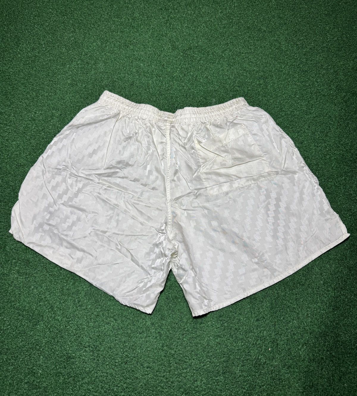 Vintage Vintage Brine Soccer Checkered 80s 90s White Lrg 6” Shorts Size US 30 / EU 46 - 4 Thumbnail