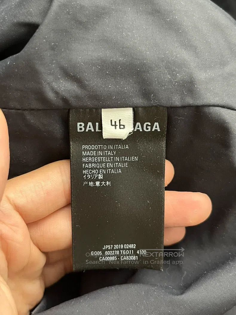 Balenciaga Balenciaga Lock Closure Red and Black Windbreaker Size US S / EU 44-46 / 1 - 4 Thumbnail