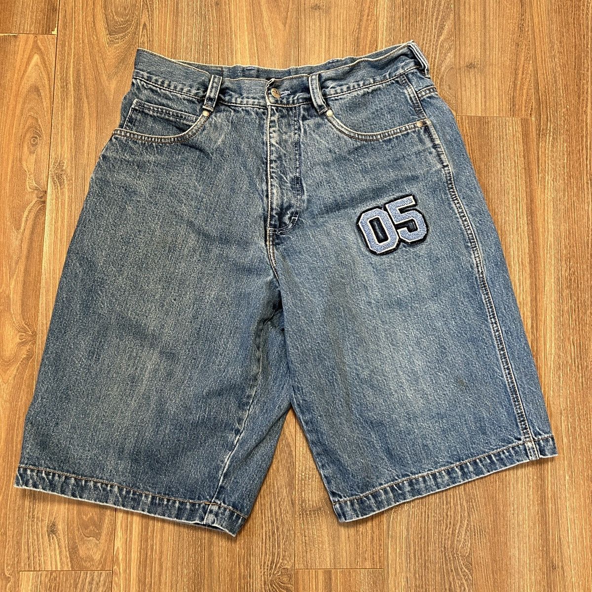 Fubu × Vintage Y2K FUBU Denim shorts 35 Size US 33 - 1 Thumbnail
