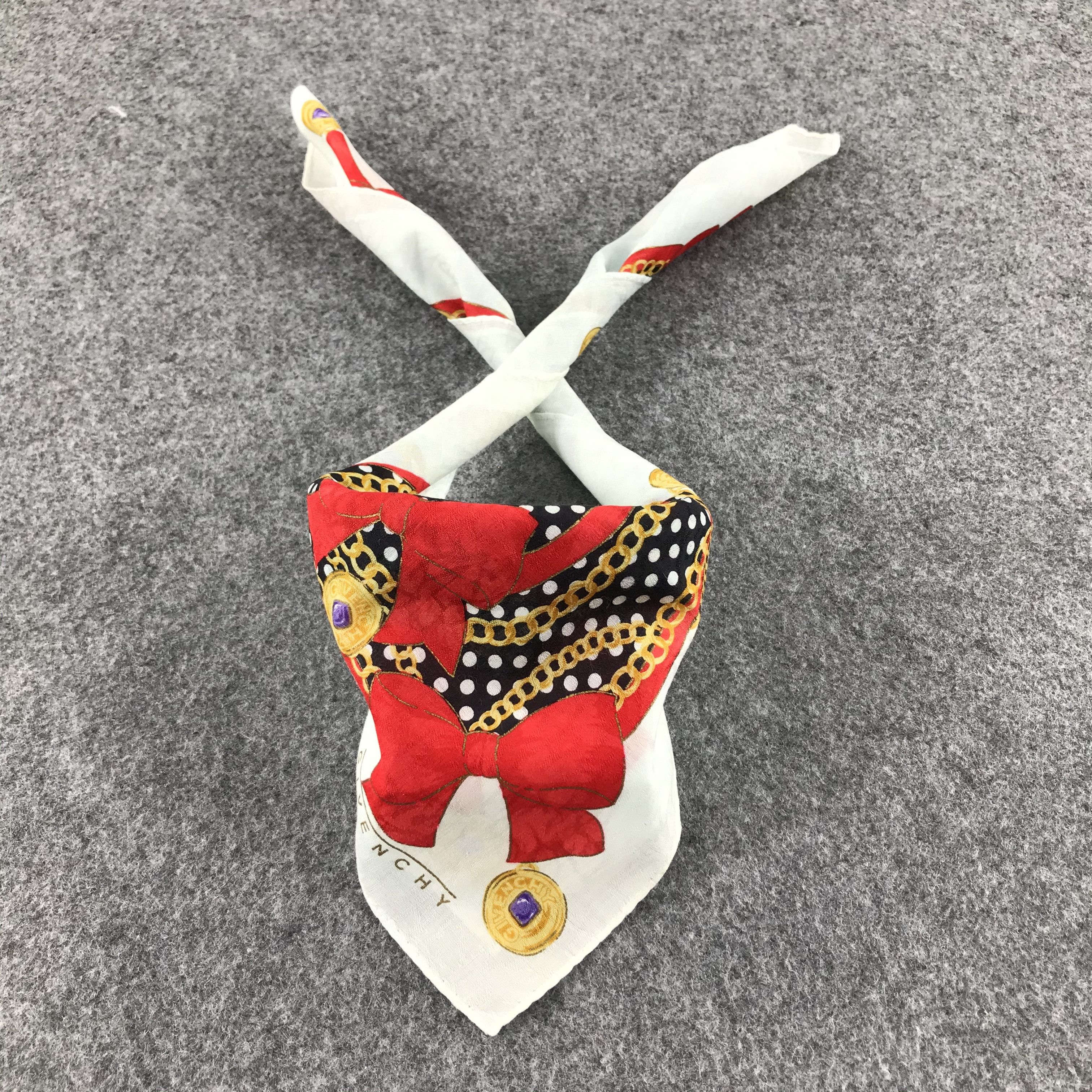 Givenchy Givenchy Luxury Handkerchief Neckerchief Bandana H398 Size ONE SIZE - 2 Thumbnail