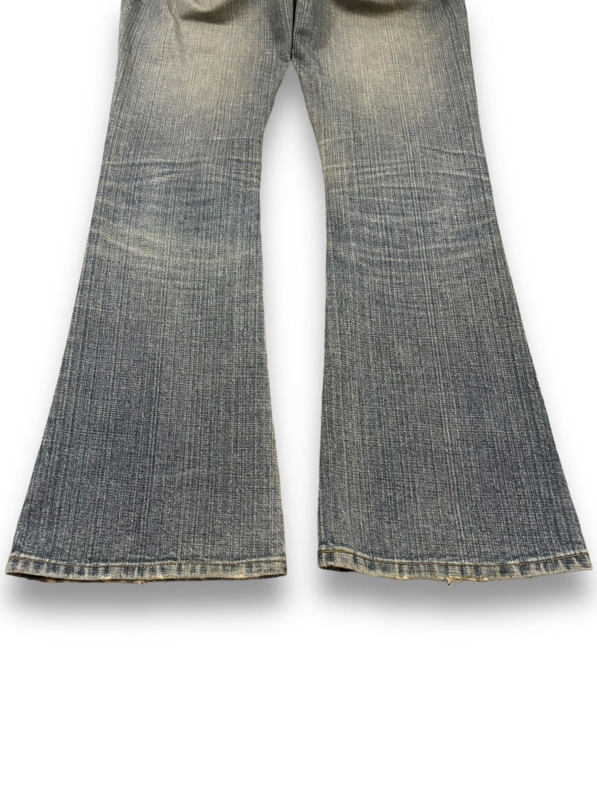 Japanese Brand Vintage Japanese Brand Floral Mud Wash Flare Bush Jeans Size US 31 - 13 Thumbnail