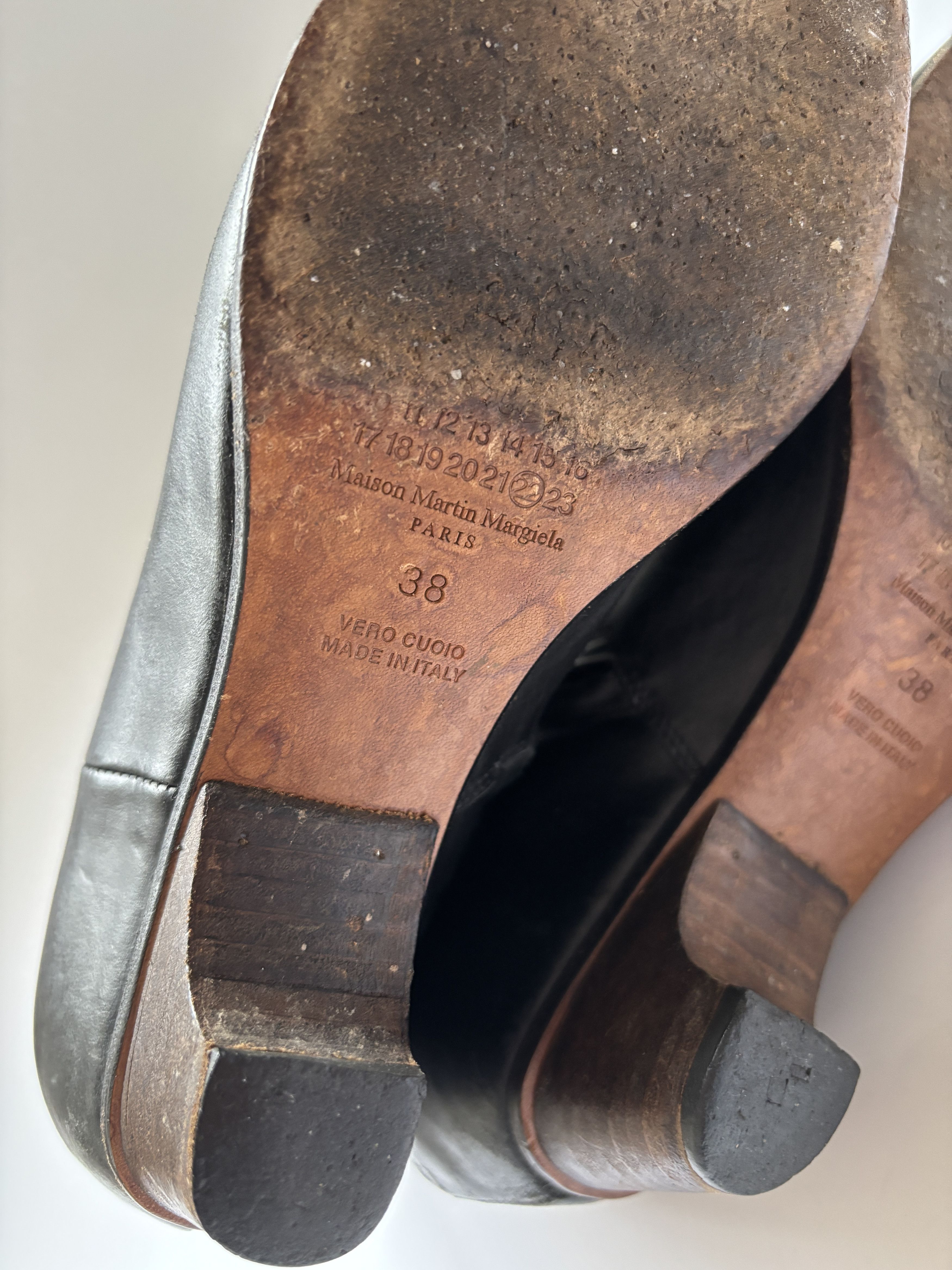 Maison Margiela ⚡️QUICK SALE⚡️Maison Margiela Black Leather Ankle Boots Size US 8 / IT 38 - 8 Thumbnail