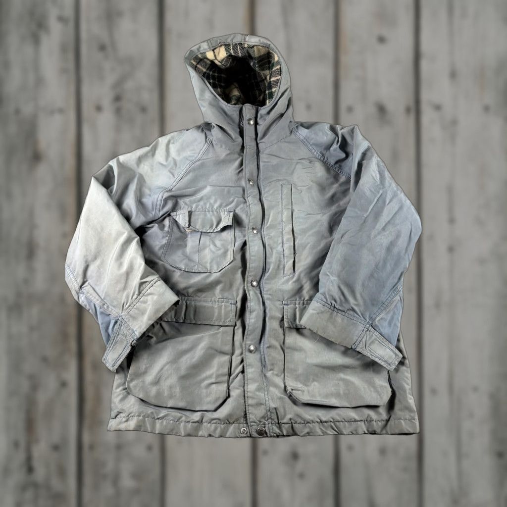 VINTAGE Woolrich Jacket Mens M Gray Hooded Parka Coat Plaid Lined USA 90s