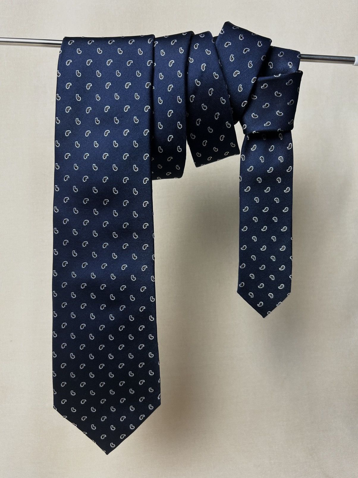 Suitsupply Suitsupply blue navy mini paisley Silk Mens Tie Size ONE SIZE - 1 Thumbnail