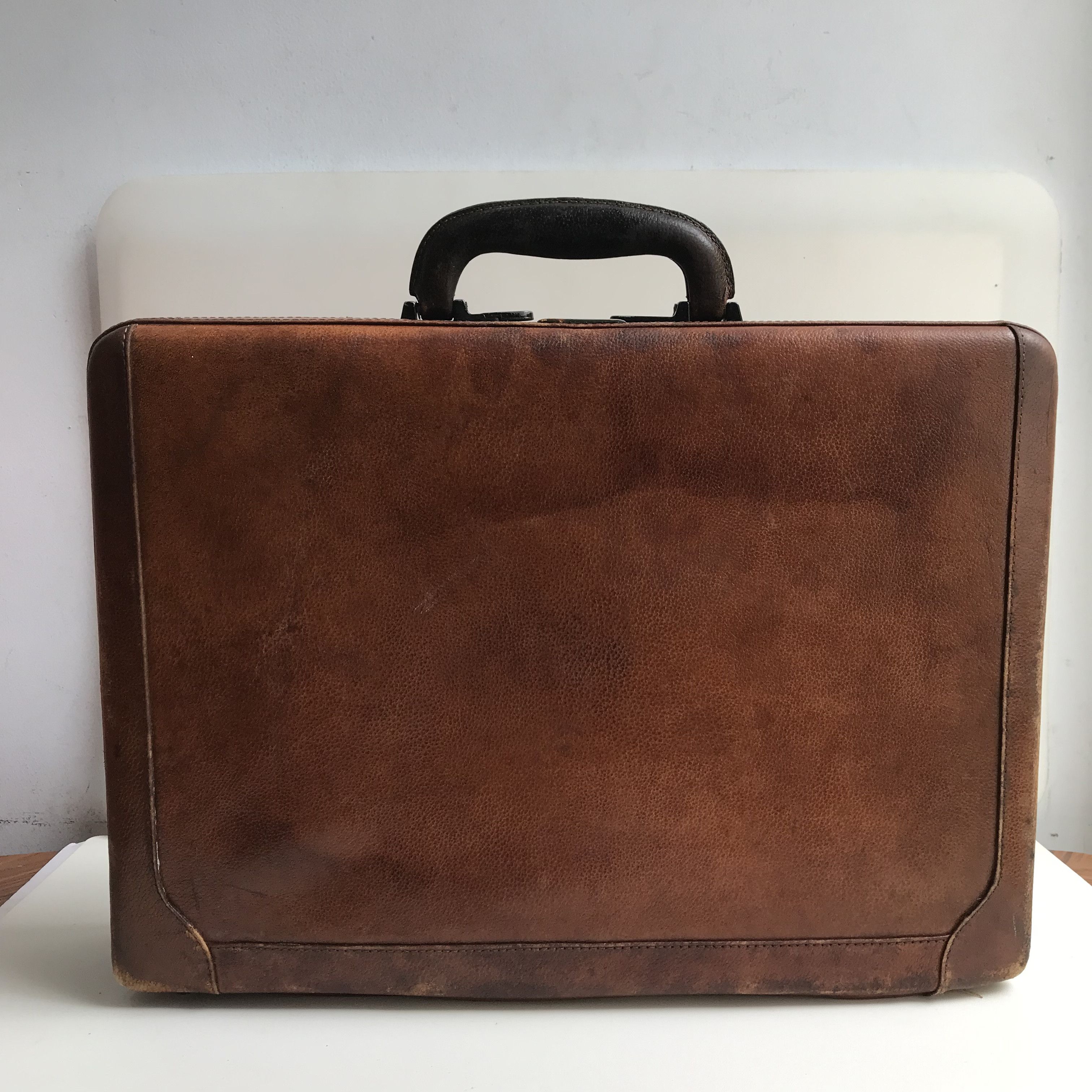 Away Travel Vintage Leather Suitcase TravelMite brown leather suitcase Size ONE SIZE - 5 Thumbnail