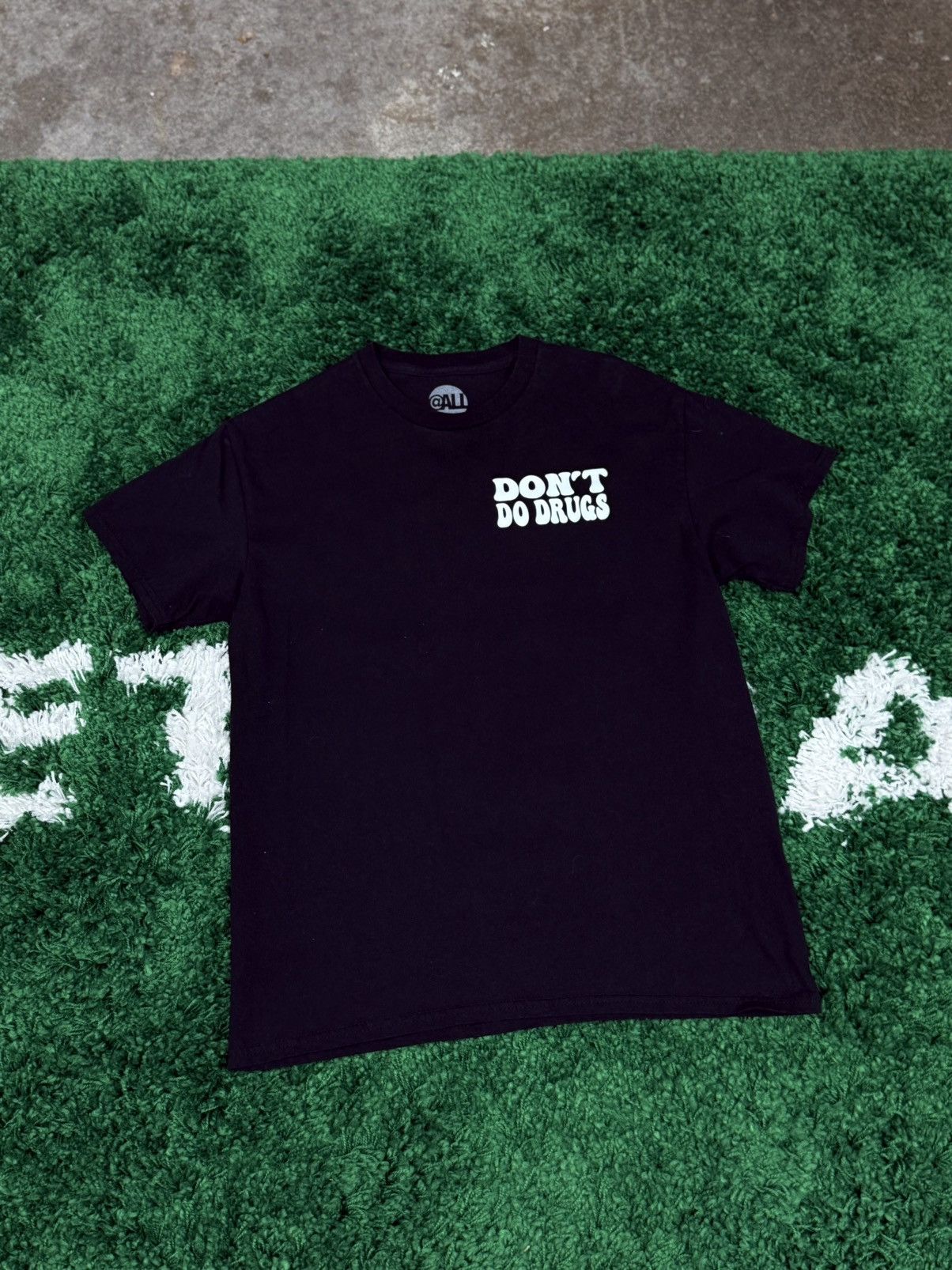 Vintage Don't Do Drugs Mushroom Star Psychedelic Skate Tee Black Size US M / EU 48-50 / 2 - 4 Thumbnail