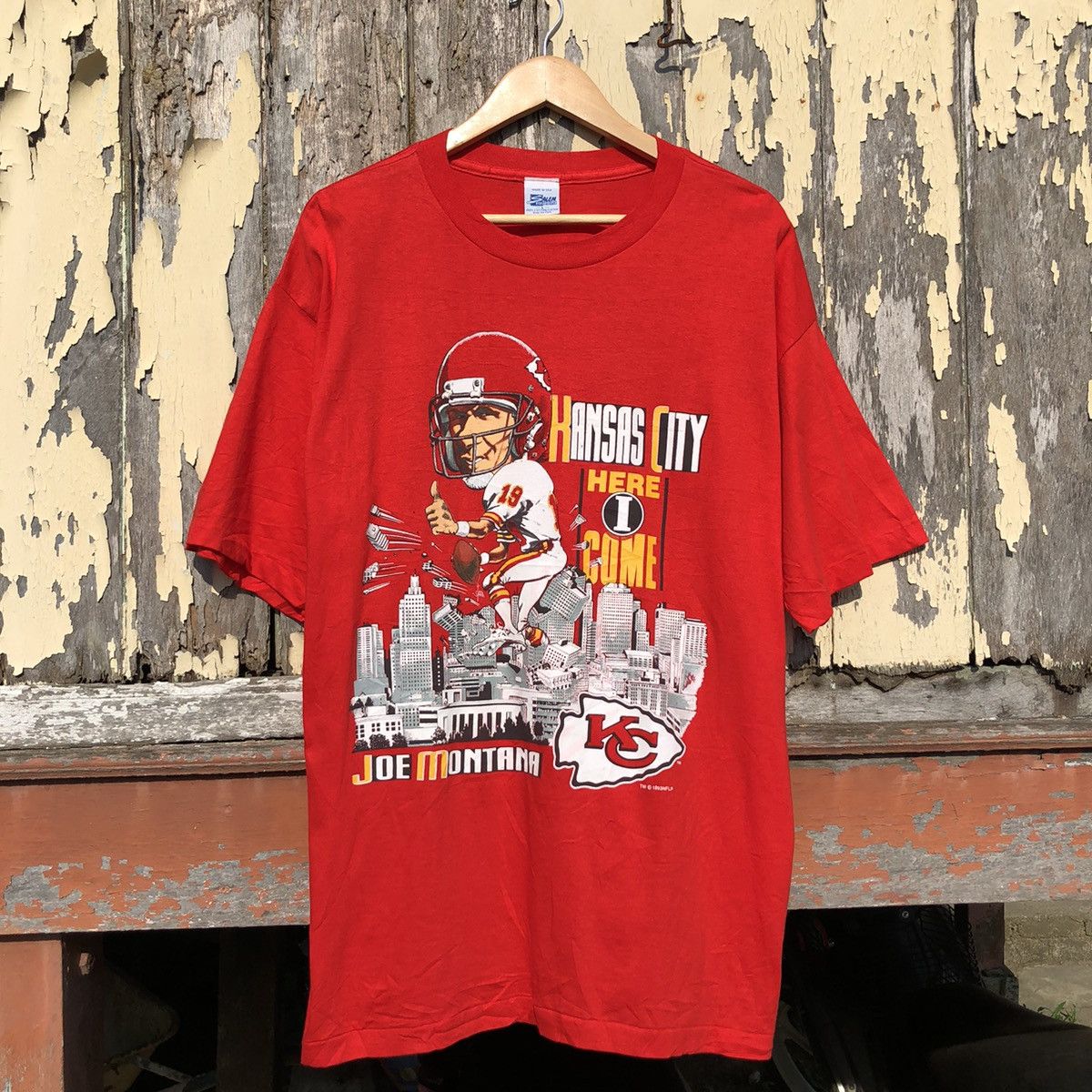 NFL Vintage 90s Joe Montana Kansas City Tshirt Size US L / EU 52-54 / 3 - 1 Thumbnail