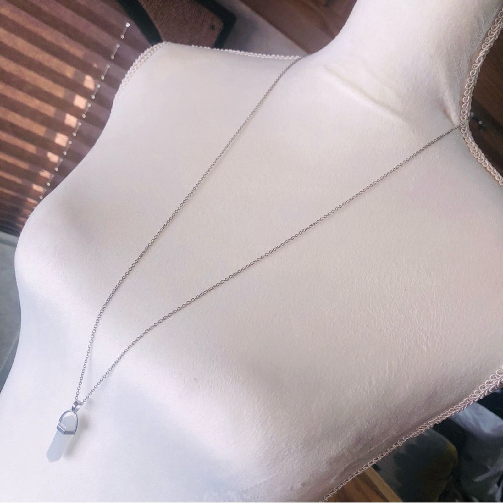 Jewelry Faceted milky quartz stone icicle pendant on chain necklace Size ONE SIZE - 2 Thumbnail