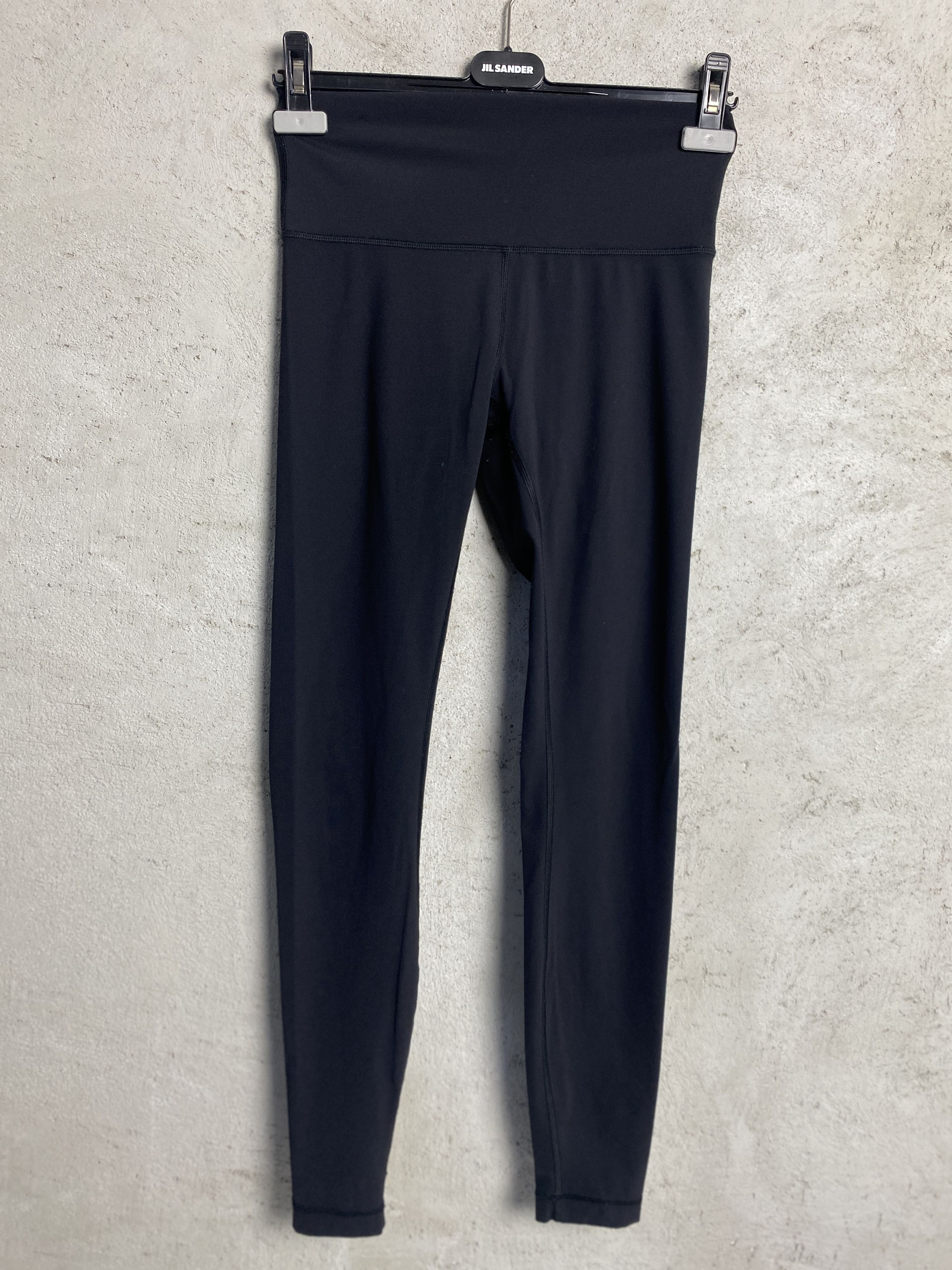 Lululemon Lululemon black leggings yoga pilates sport Size 28" / US 6 / IT 42 - 2 Thumbnail