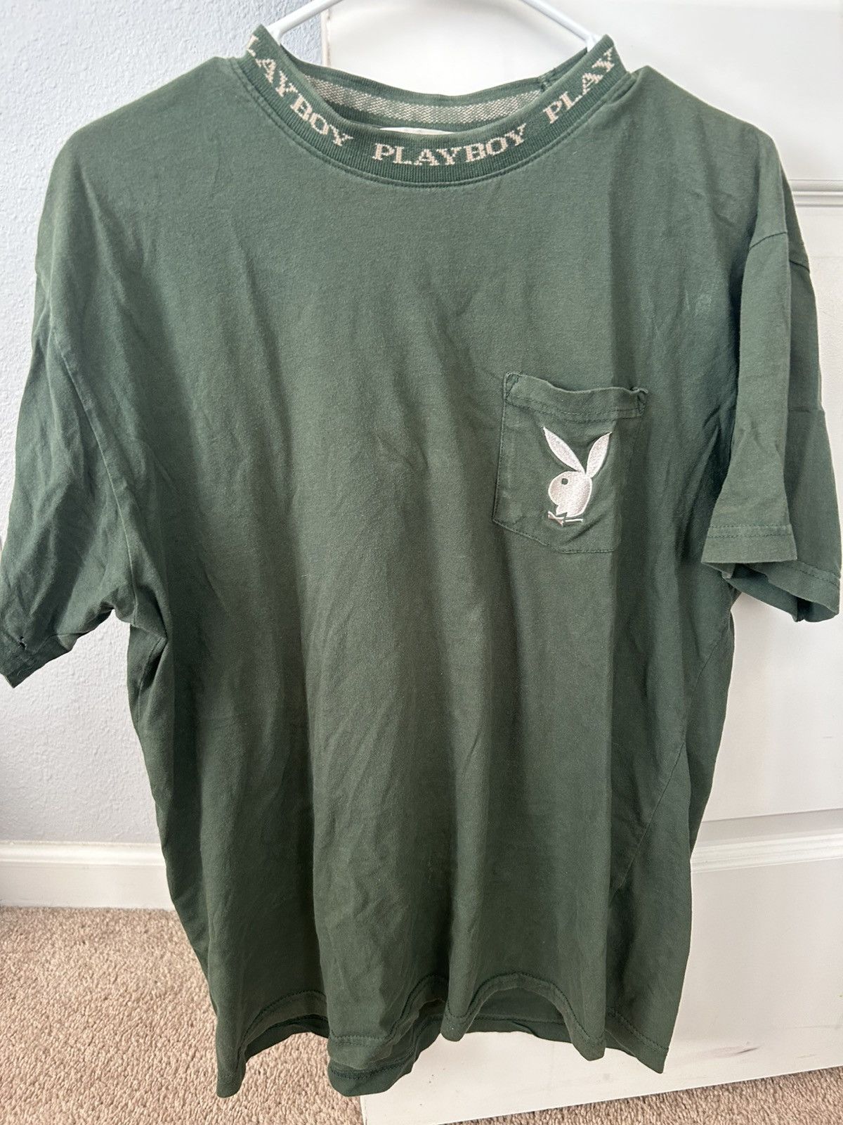 Playboy Playboy by PacSun Green Pocket Tee Bunny Logo Size US M / EU 48-50 / 2 - 1 Thumbnail