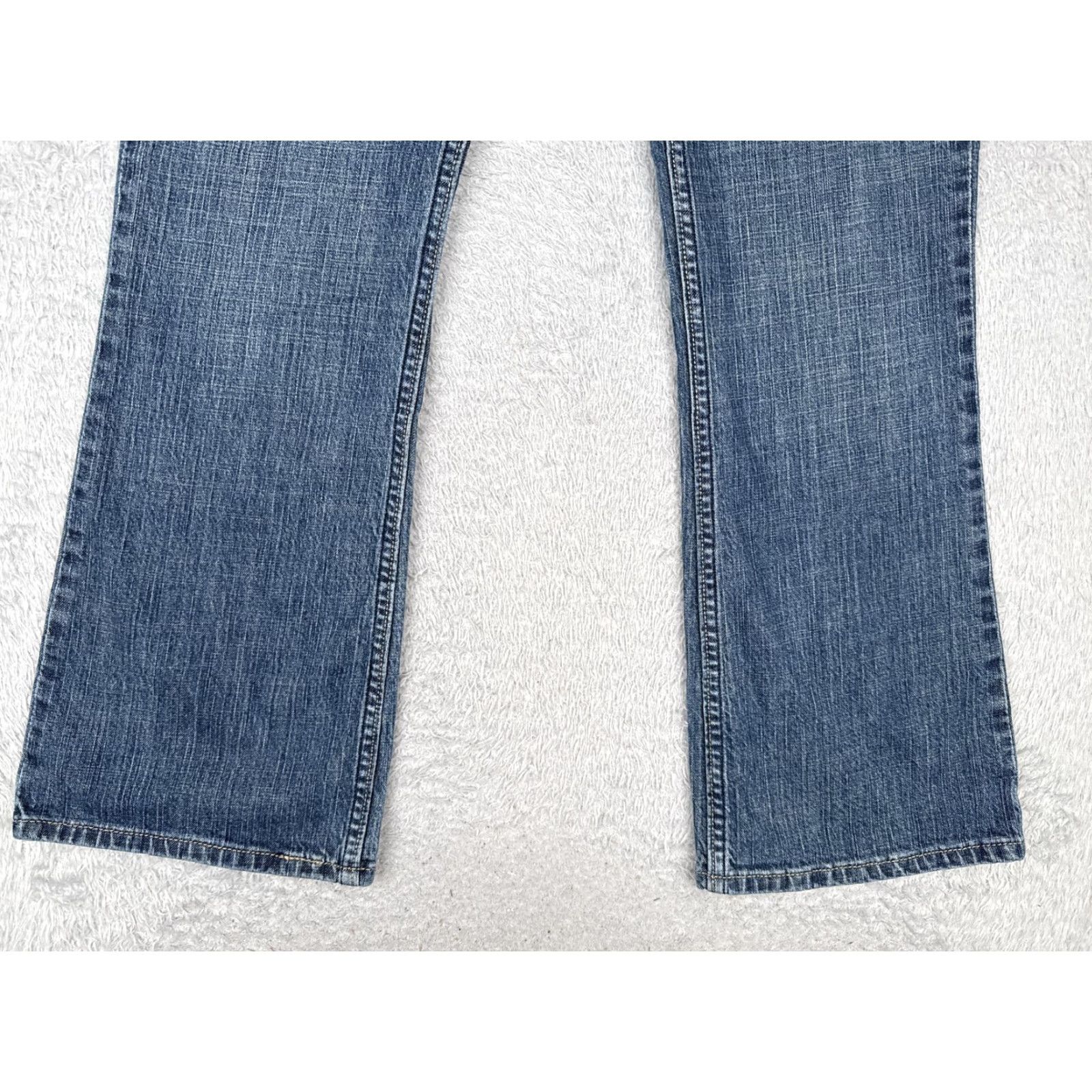 Vintage Levi Strauss Signature Jeans Womens 10 Short Blue Bootcut Jeans with Stretch 30x29 Low Rise 5-Pocket Denim Size 32" / US 10 / IT 46 - 2 Thumbnail