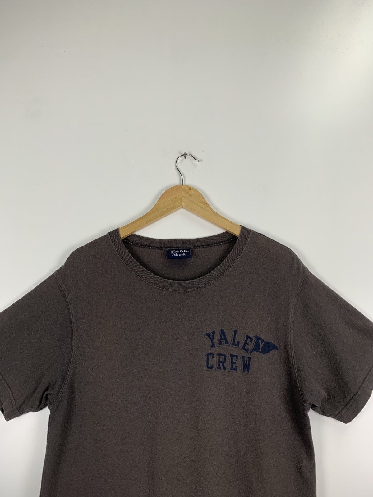 Vintage Yale University tee Size US S / EU 44-46 / 1 - 6 Thumbnail
