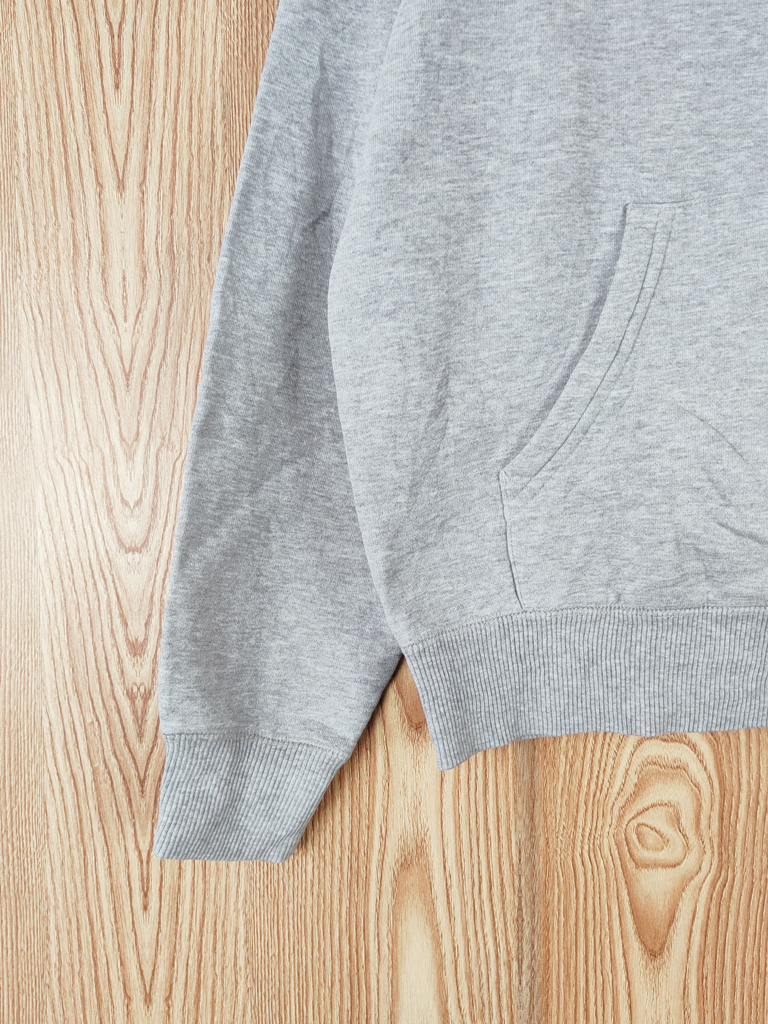 Japanese Brand × Uniqlo Vintage stuff 💥Uniqlo Gray Hoodie Sweatshirts Size M / US 6-8 / IT 42-44 - 4 Thumbnail