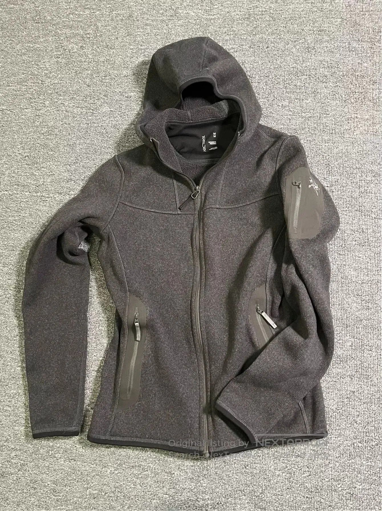 Arc'teryx Arcteryx Women's Covert Hooded Jacket. Size M / US 6-8 / IT 42-44 - 1 Thumbnail