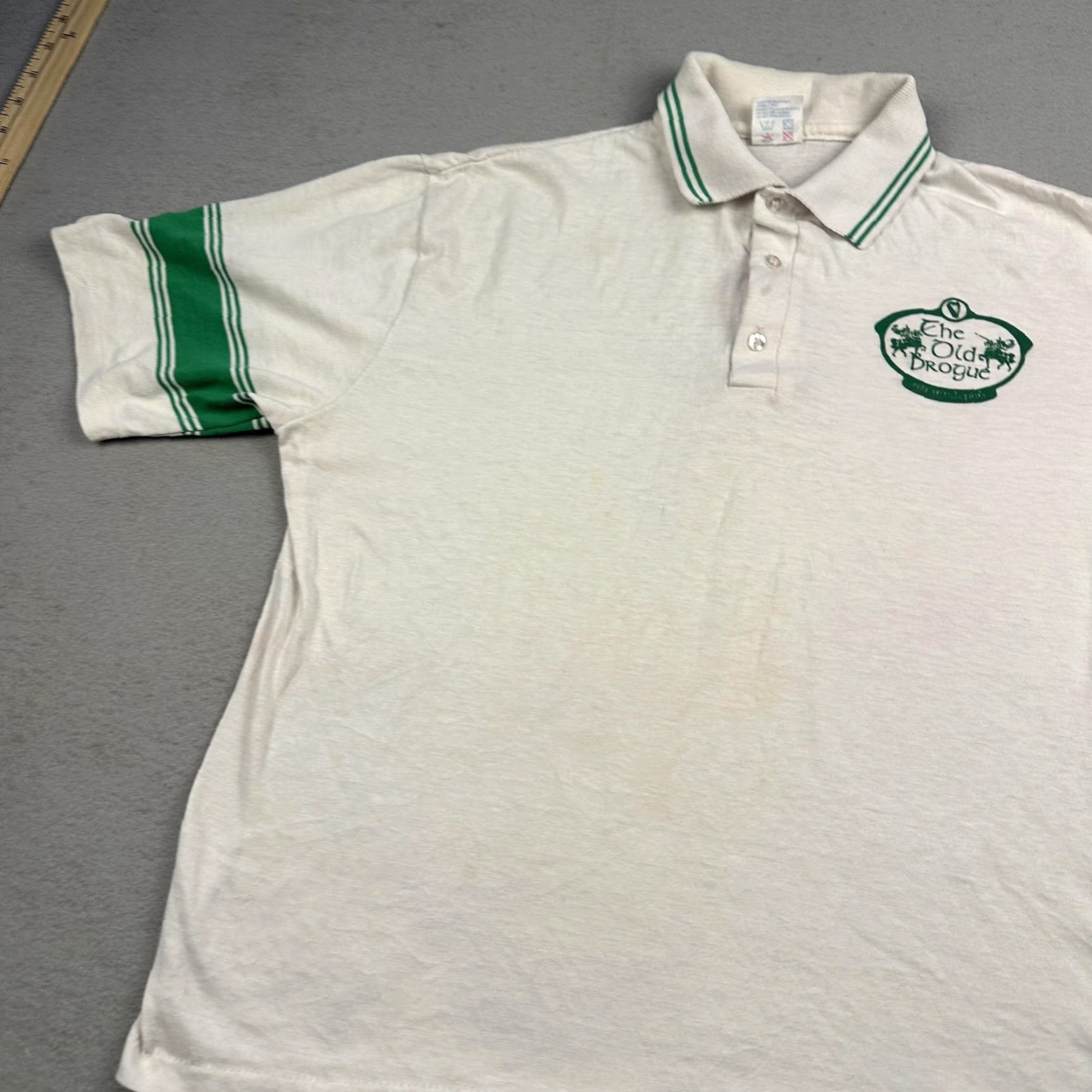 Vintage VINTAGE Print-Ons The Old Brogue Shirt Mens Large White Green Polo Irish Pub Bar 80s Size US L / EU 52-54 / 3 - 3 Thumbnail