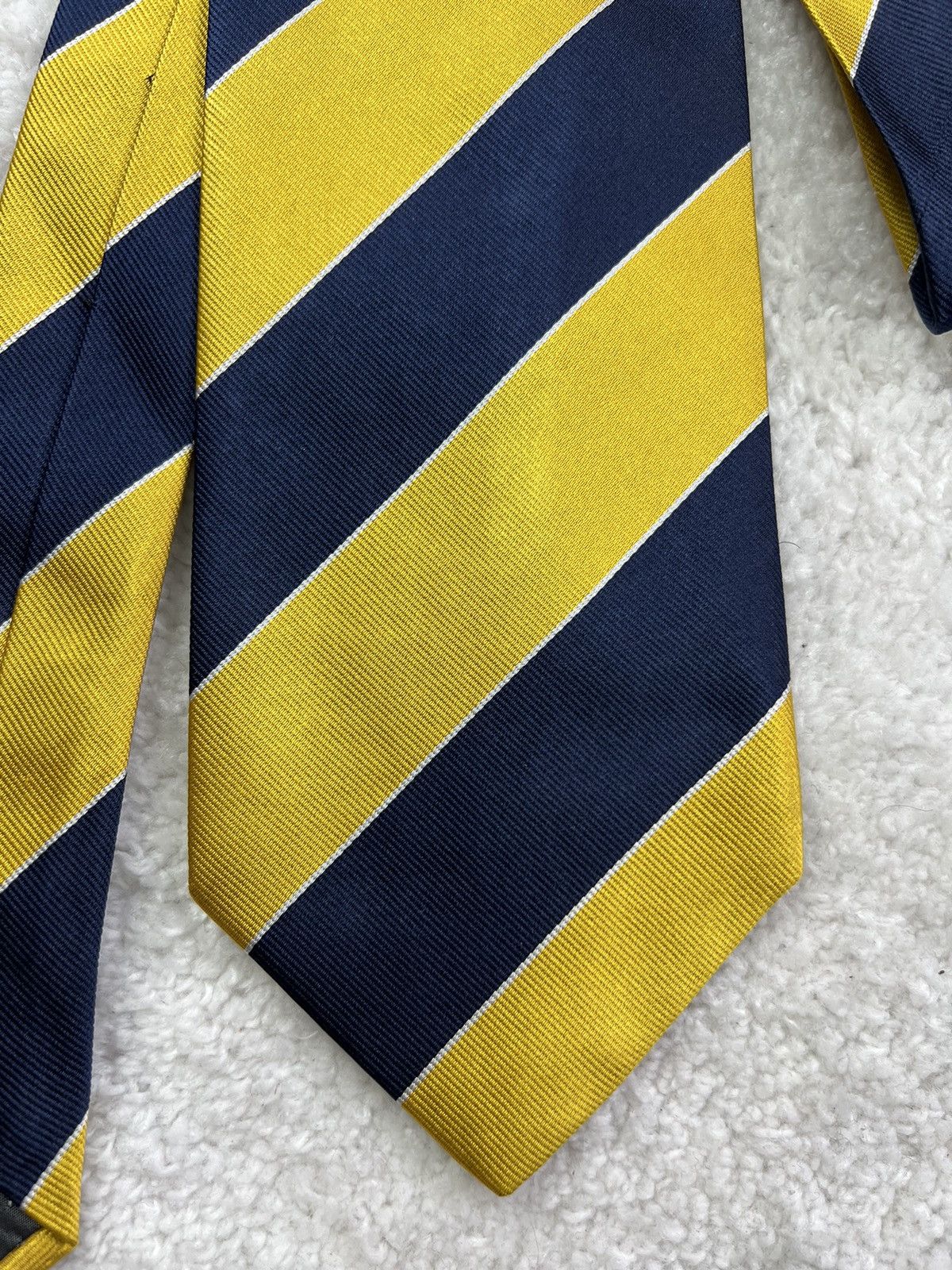 Yves Saint Laurent Vintage YSL Yves Saint Laurent Silk Geometric Luxury Tie Size ONE SIZE - 3 Thumbnail