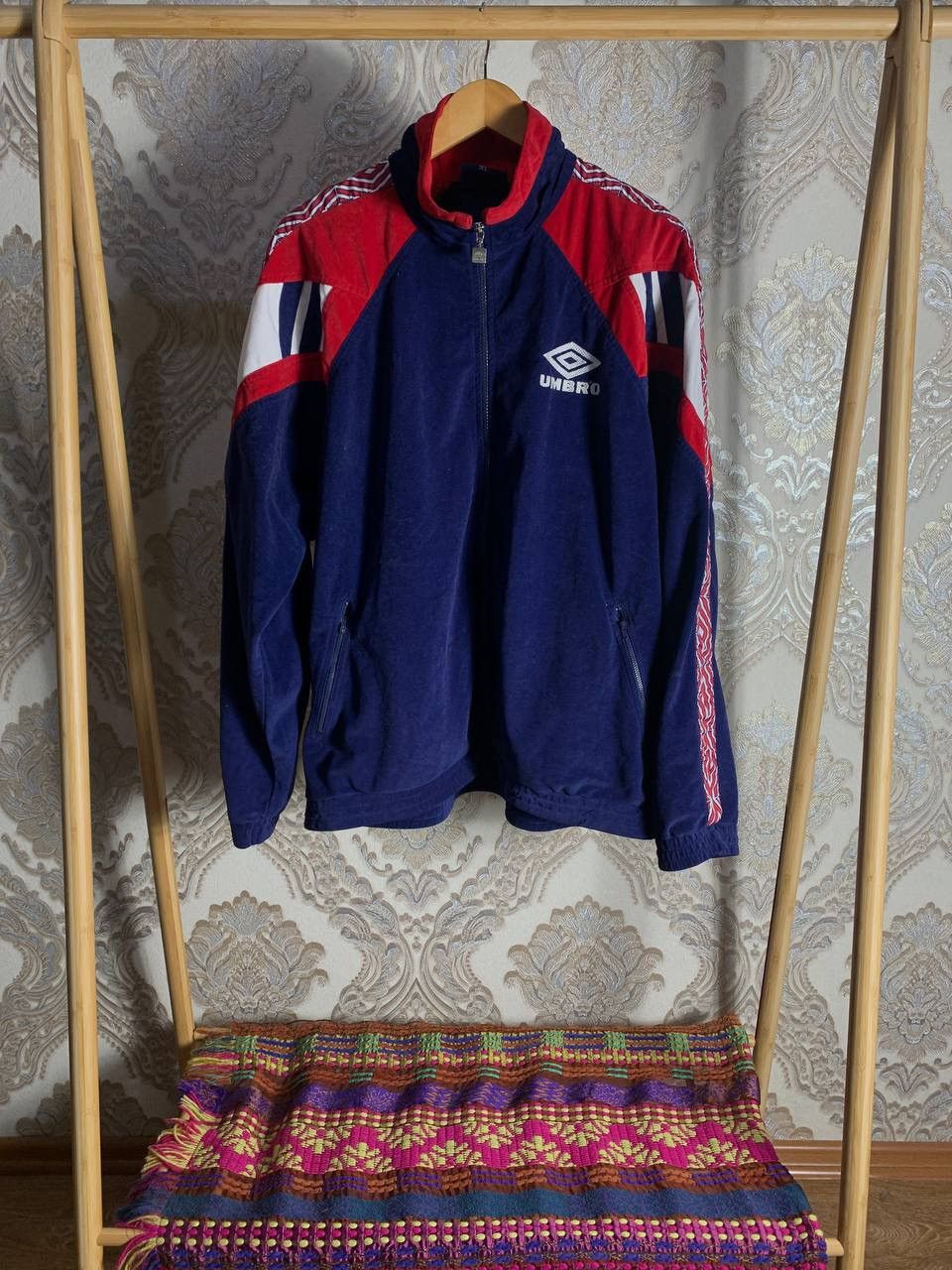Umbro × Vintage VERY RARE UMBRO VELOURS FC MANCHESTER UNITED LIGHT JACKET Size US XL / EU 56 / 4 - 1 Thumbnail