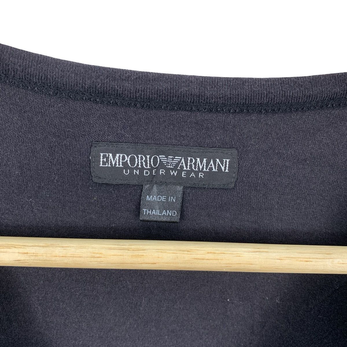 Emporio Armani Emporio Armani V-Neck T-Shirt Small Chest Logo Minimal Size US S / EU 44-46 / 1 - 8 Thumbnail