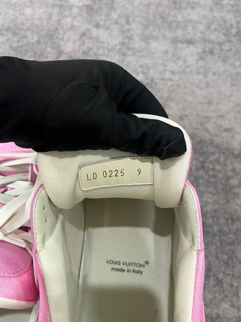 Louis Vuitton Louis Vuitton Louis Vuitton Pink Denim Trainers Size 9/43- Size US 9 / EU 42 - 7 Thumbnail