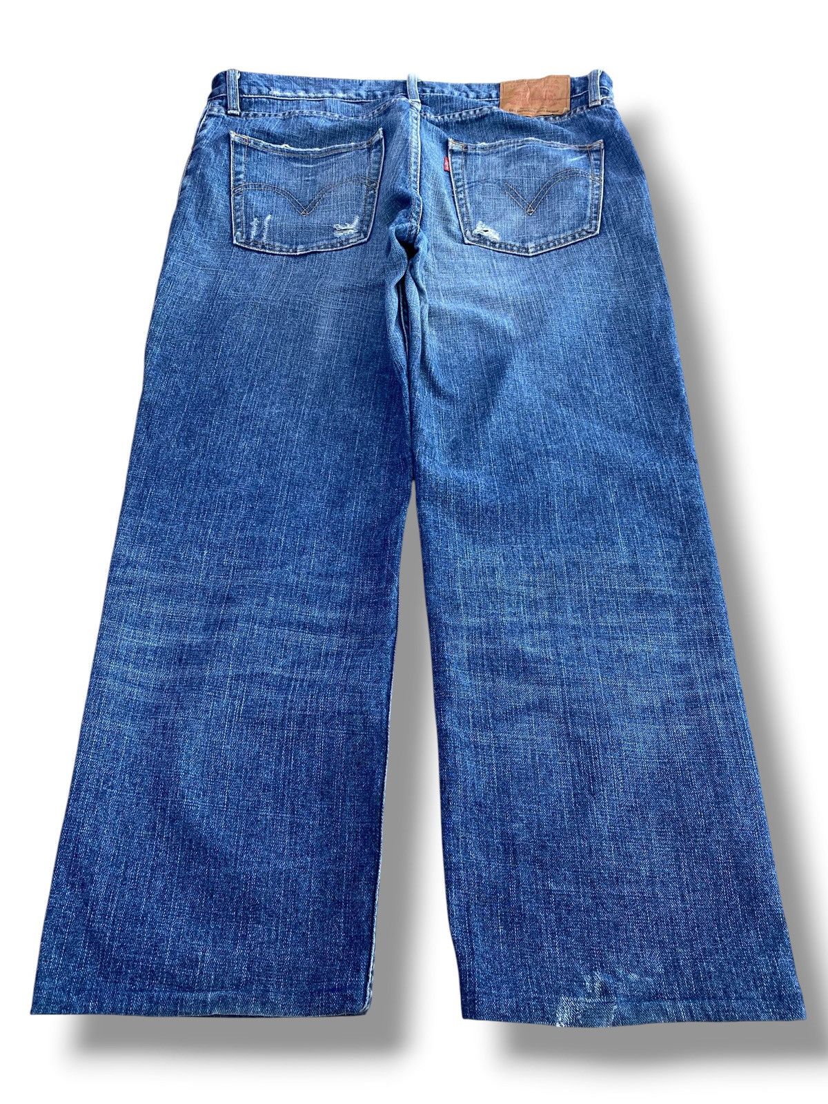 Levi's Levi’s Ripped Faded Wash Style Loose Jeans Size US 36 / EU 52 - 3 Thumbnail