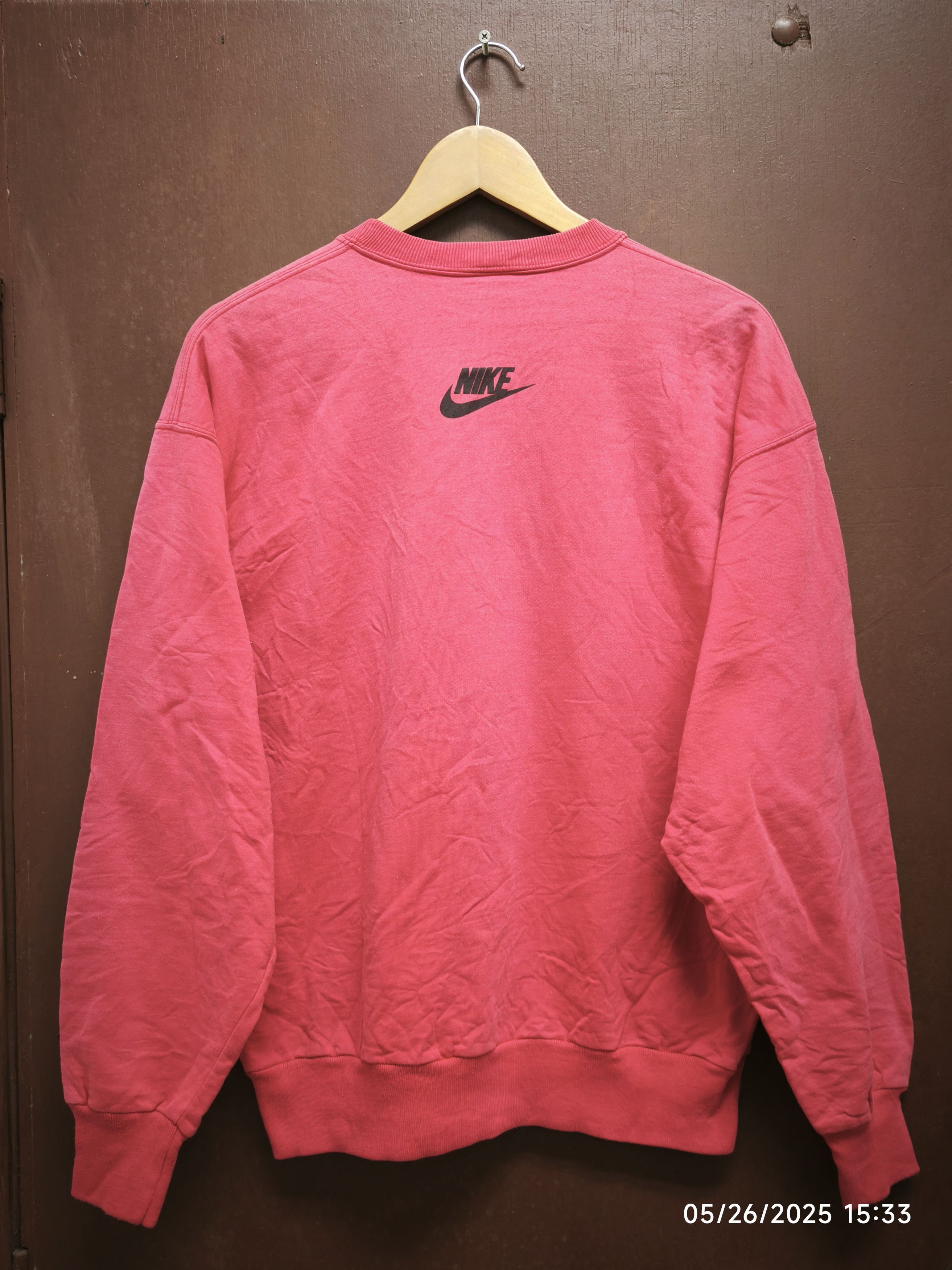 Nike × Vintage Vintage Nike crewneck sweatshirt Size US M / EU 48-50 / 2 - 3 Thumbnail