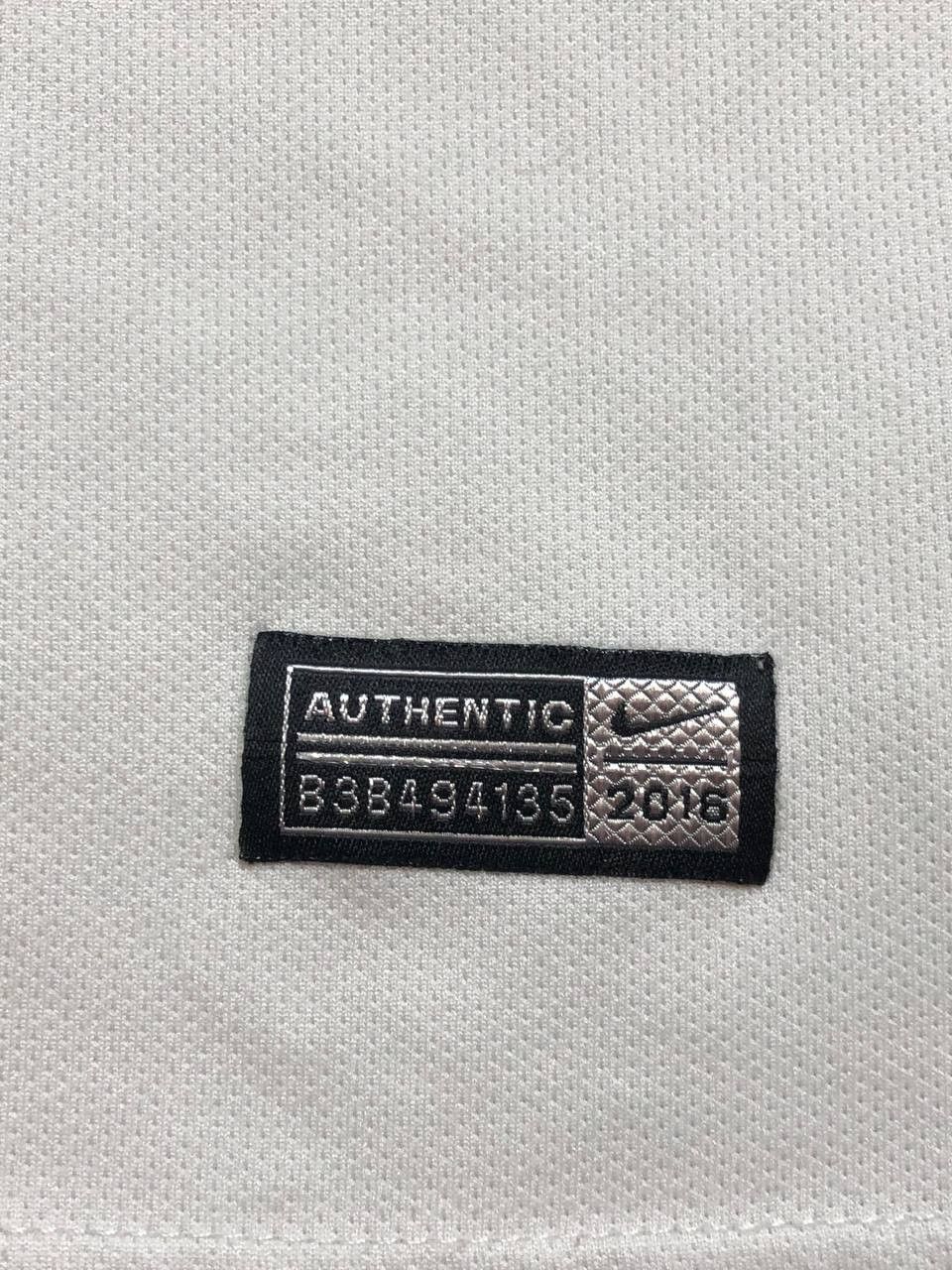 Nike white Jerseys Vintage DRI-FIT Football England T-Shirt Y2K Size US S / EU 44-46 / 1 - 6 Thumbnail