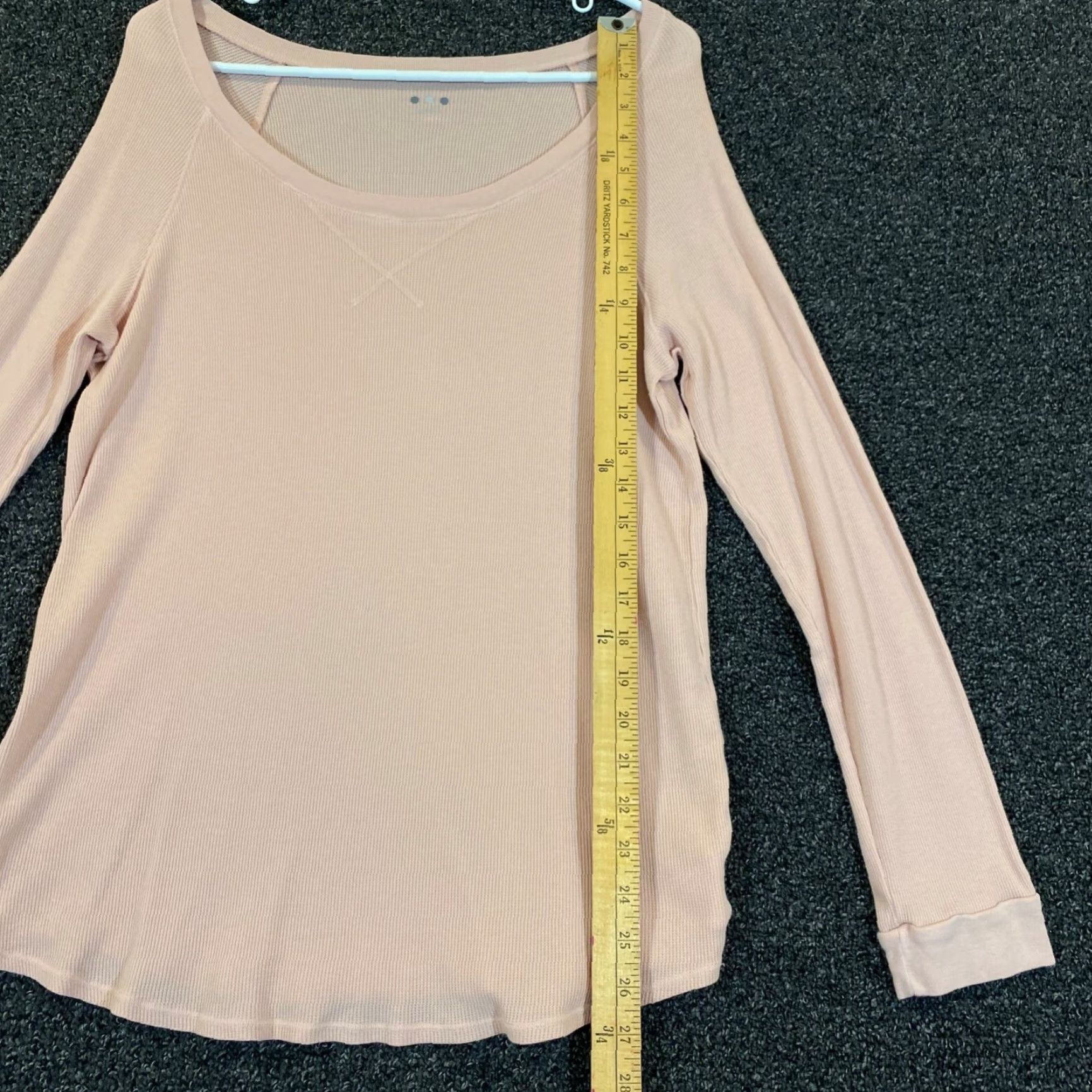 Vintage TITLE NINE Top Womens Medium Light Pink Scoop Neck Long Sleeve Pullover Stretch T-Shirt Size M / US 6-8 / IT 42-44 - 3 Thumbnail