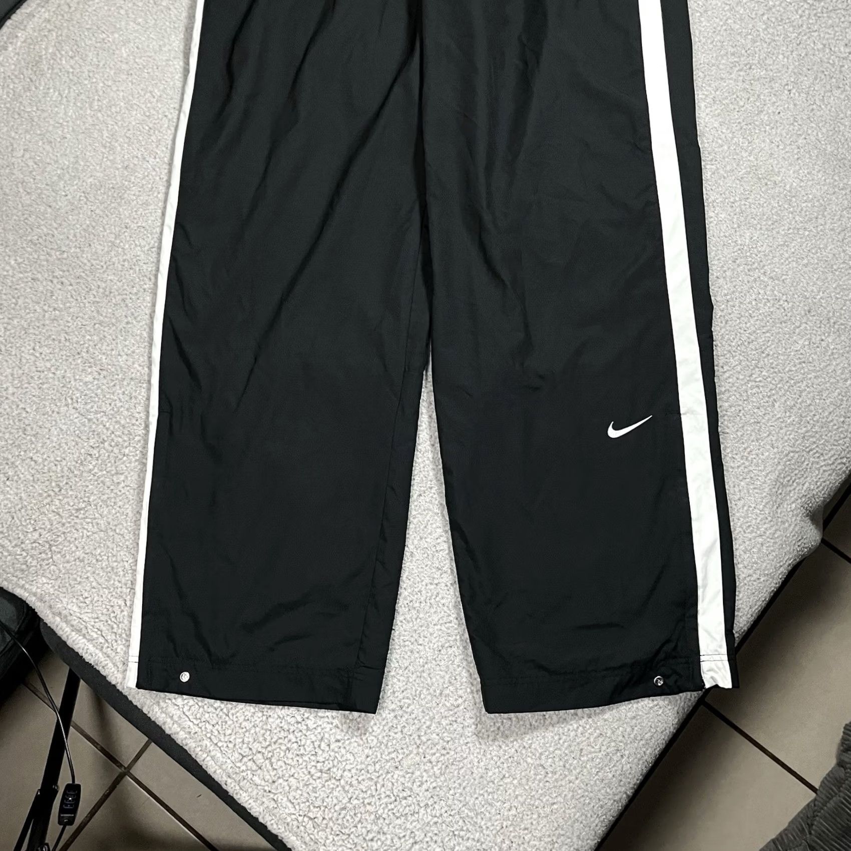 Nike Nike Pants Mens 2XL Black Track Pants Wide Baggy 90s Vintage Stripe Zip Ankle Size US 39 - 4 Thumbnail