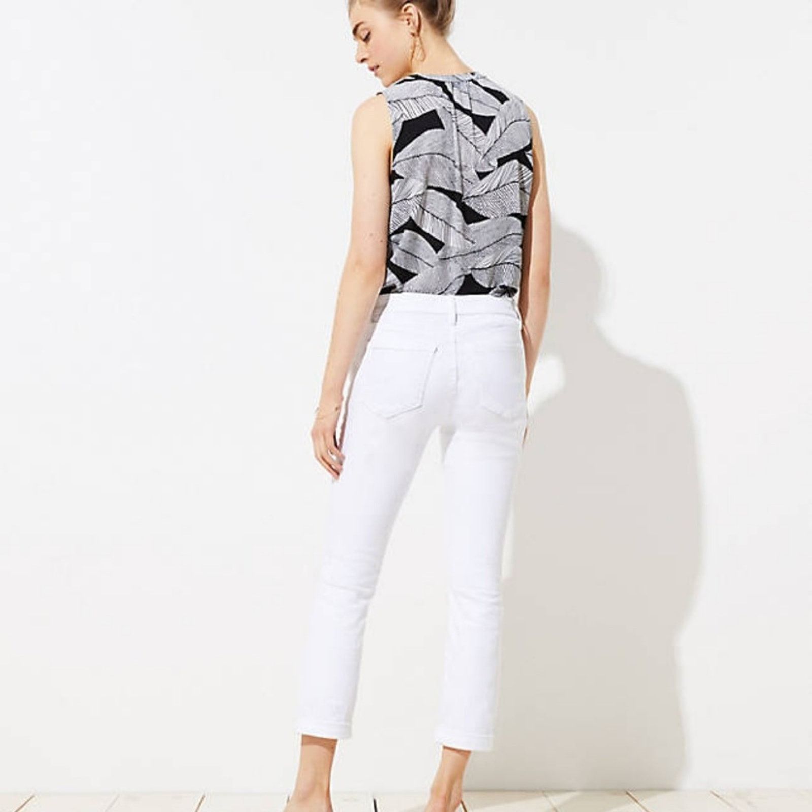 Loft LOFT White Skinny Crop Jeans with Stretch Size 26" / US 2 / IT 38 - 2 Thumbnail
