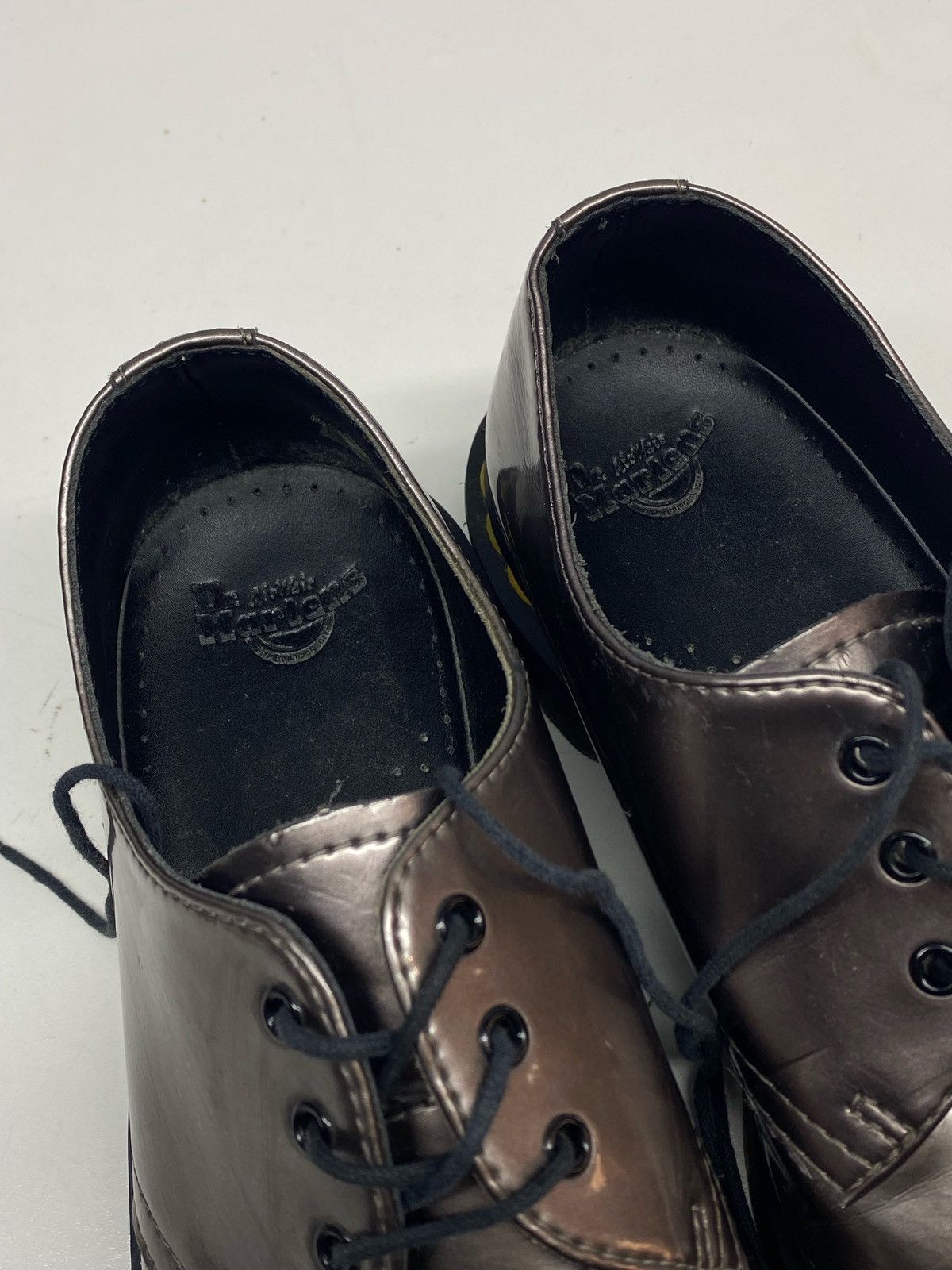 Dr. Martens Dr Martens Enamel Eye Pewter Patent Leather Lace Up Oxfords Size US 6 / EU 39 - 17 Thumbnail