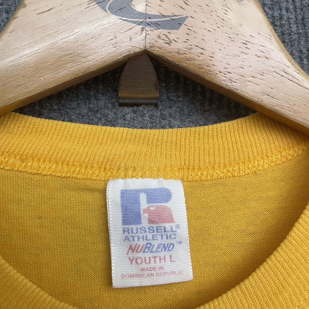 Russell Athletic × Vintage Vintage 1990s Russell Athletics x Apache League T Shirt Size US S / EU 44-46 / 1 - 4 Thumbnail