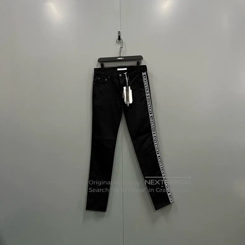 Givenchy Givenchy Size30 Side Stripe Logo Pants Size US 30 / EU 46 - 1 Thumbnail