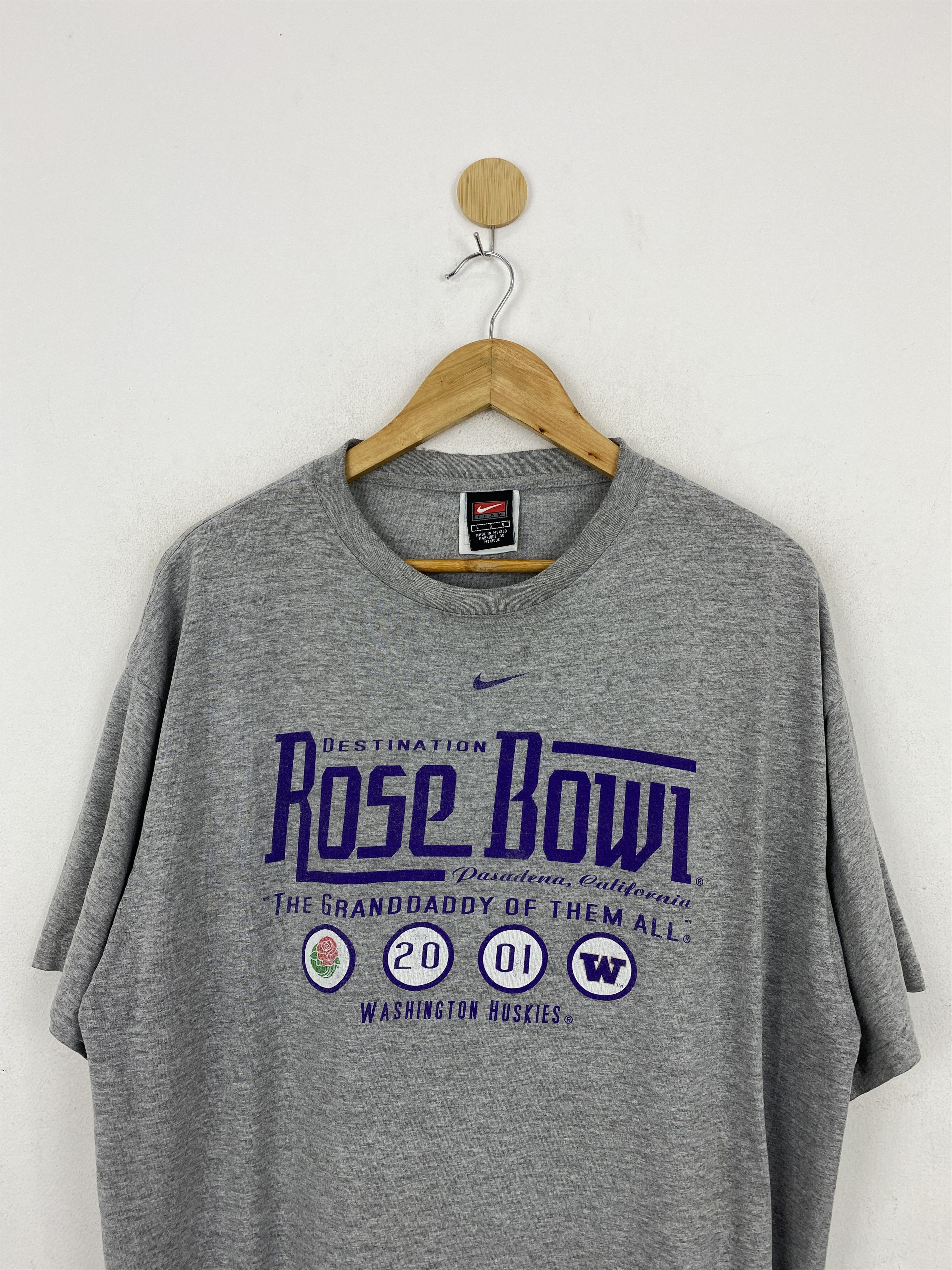 NFL × Nike × Vintage Vintage 2001 Nike NFL Rose Bowl Short Sleeve Tee TA0539 Size US L / EU 52-54 / 3 - 2 Thumbnail