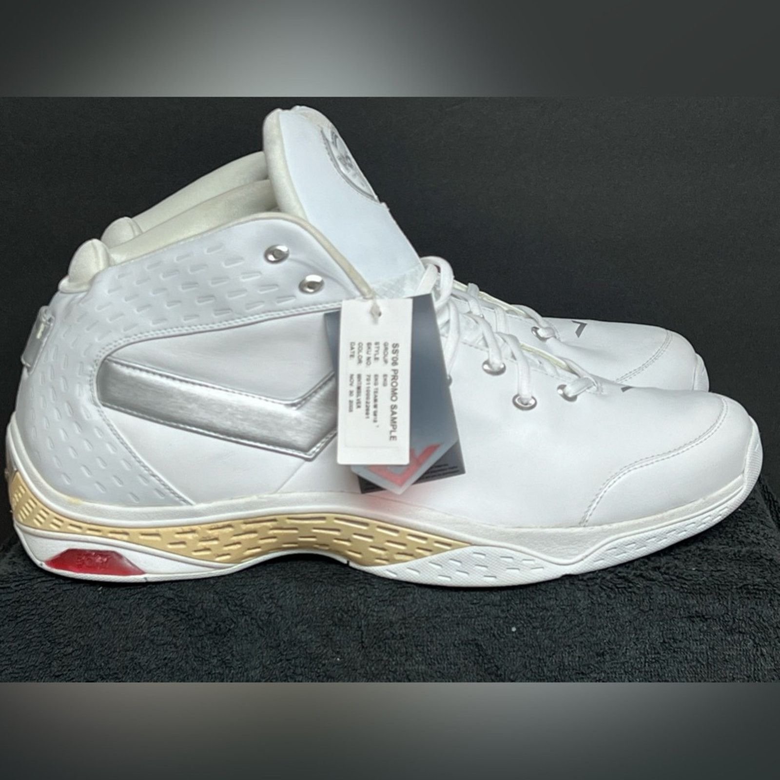 NWT VINTAGE Pony Basketball SS Shoes PROMO SAMPLE Size 18