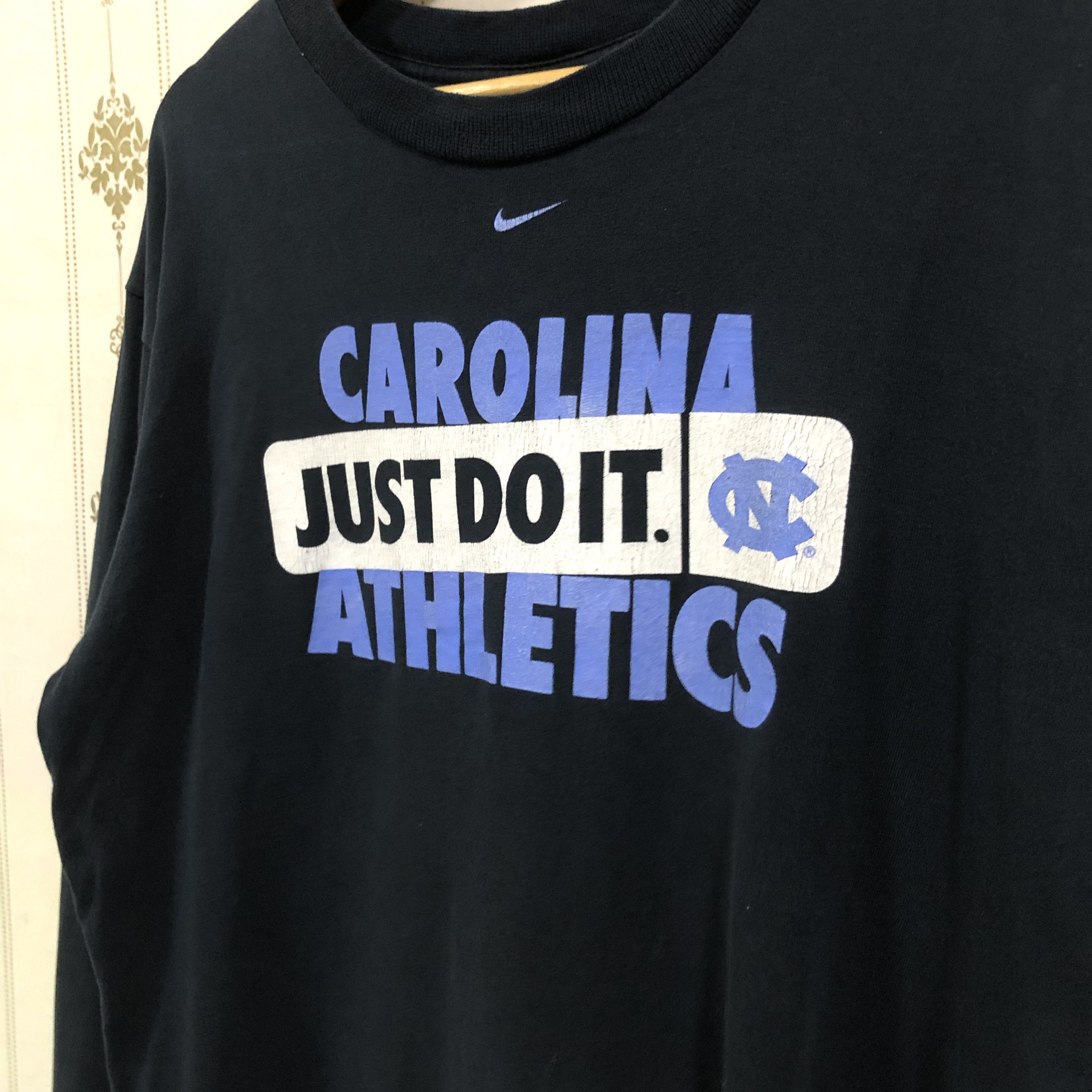 Nike × Vintage Vintage nike center swoosh crewneck Size US M / EU 48-50 / 2 - 3 Thumbnail