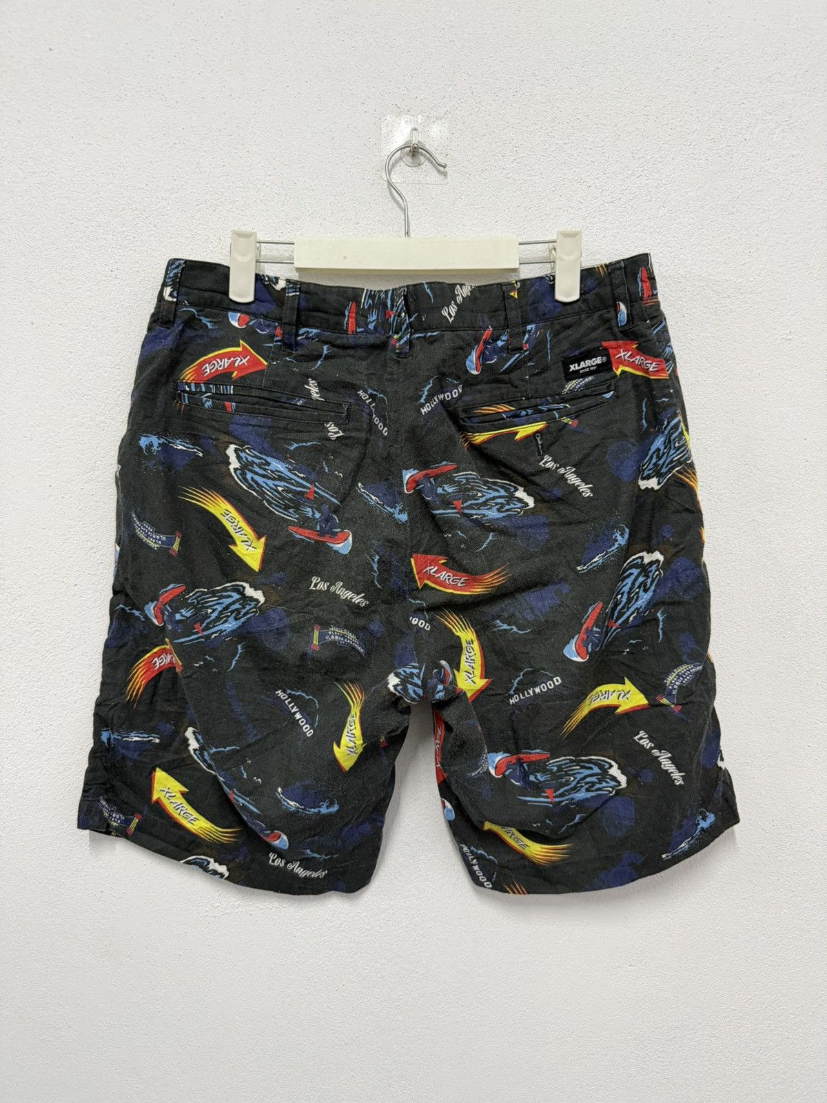 X-LARGE X-Large Short pants Size US 34 / EU 50 - 2 Thumbnail
