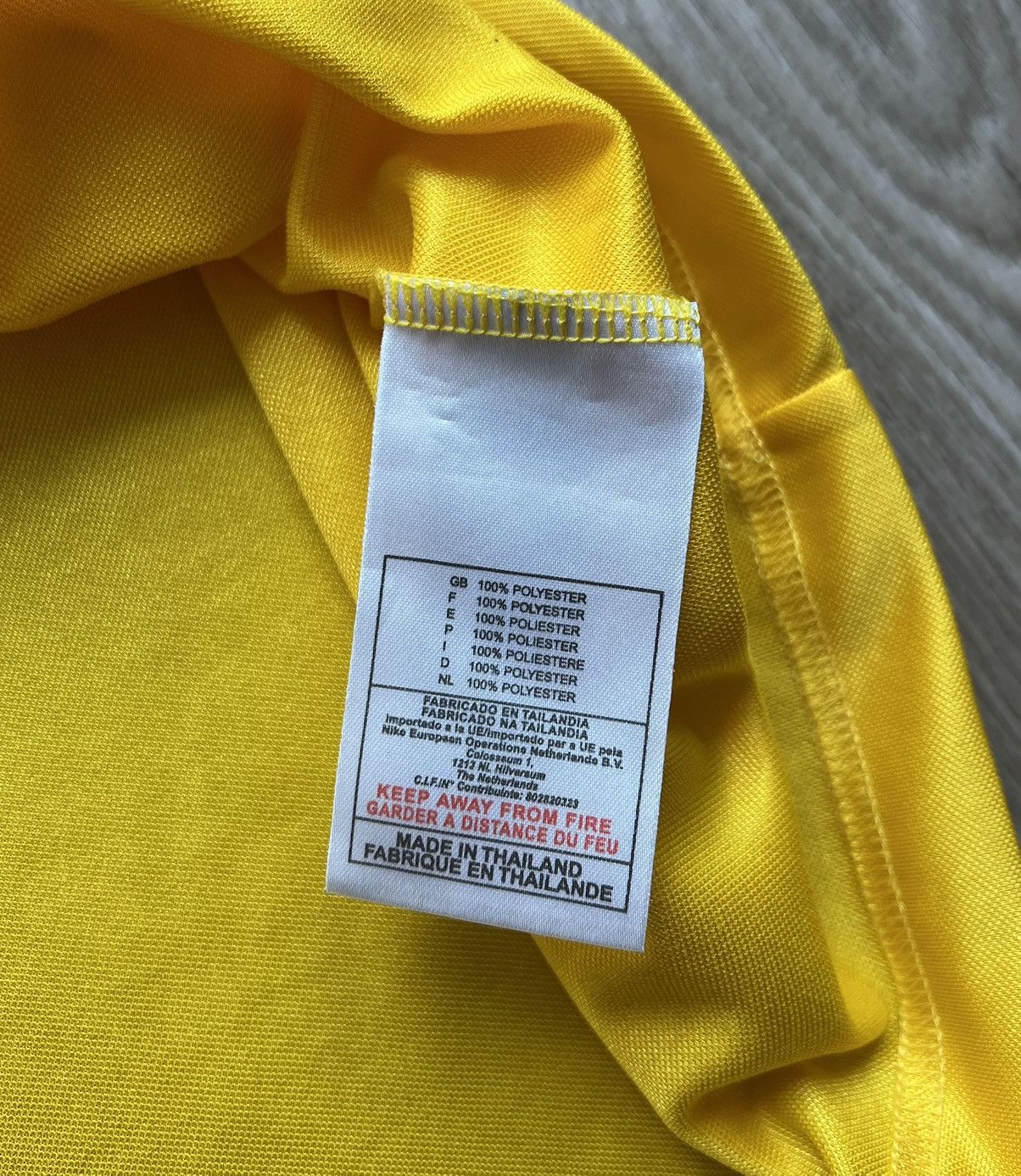 Nike × Vintage Vintage Nike Brasil Yellow Soccer T-Shirt Football Jersey Size US L / EU 52-54 / 3 - 10 Thumbnail