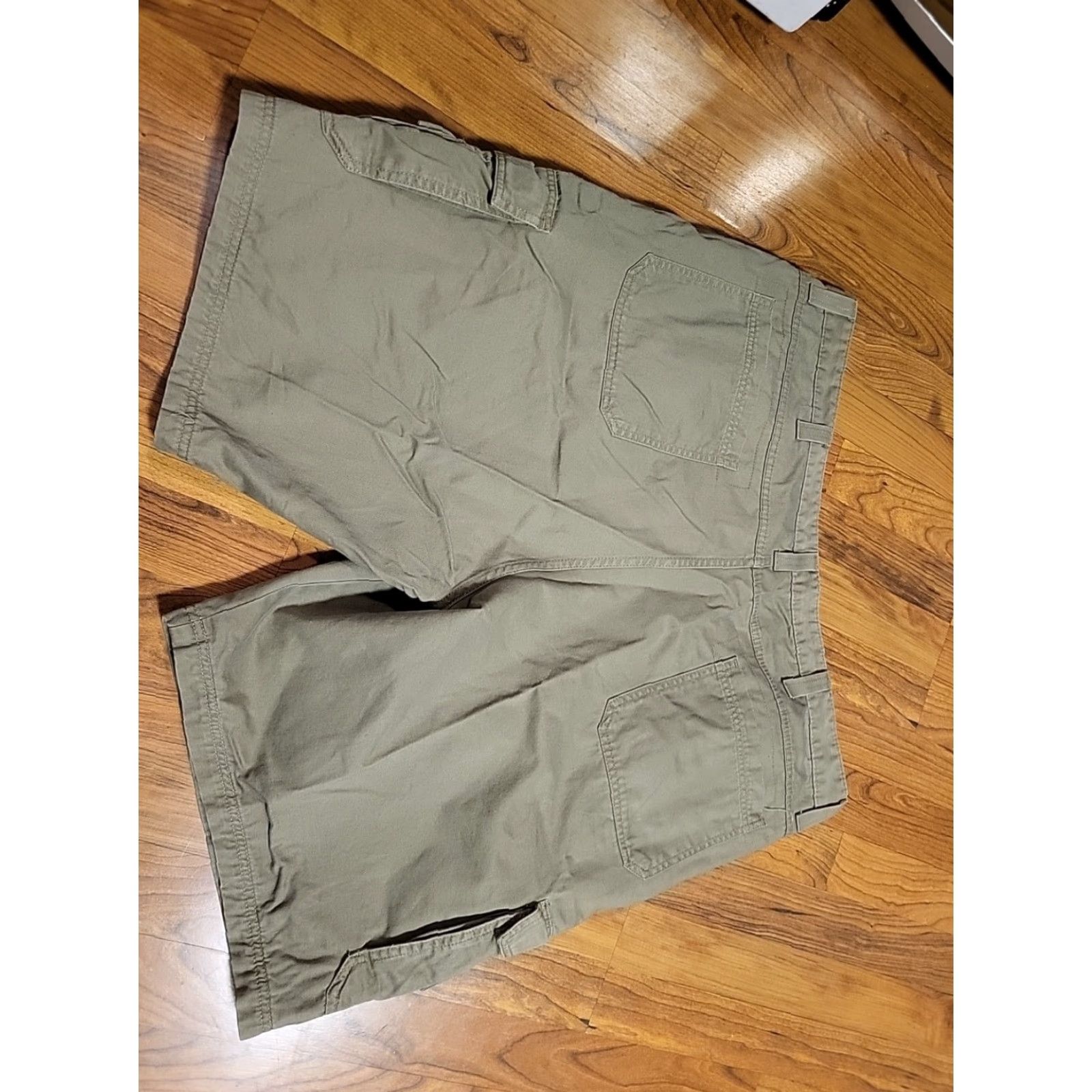 Wrangler VINTAGE Wrangler Hero Cargo Shorts Men 46 Big & Tall Khaki Cotton Canvas 8 Pockets 11in Inseam Relaxed Flat Front pants Shirt? Size US 30 / EU 46 - 4 Thumbnail