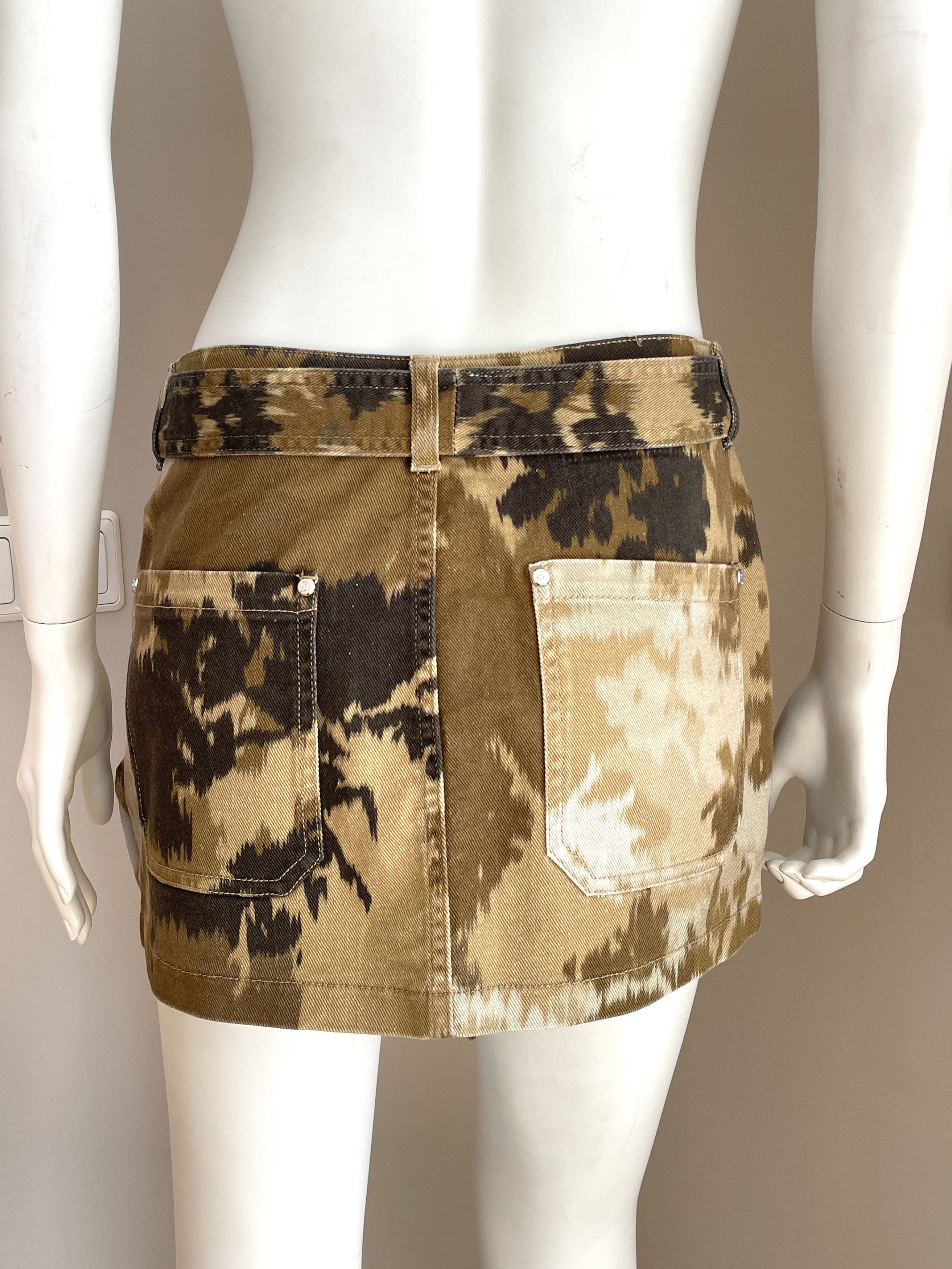 Blumarine Blumarine belted mini cargo camouflage print skirt Size 25" / US 0 / IT 36 - 5 Thumbnail