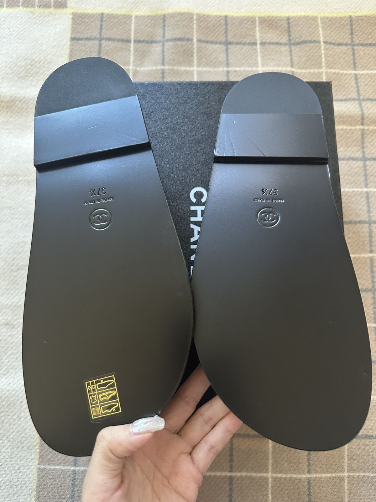 Chanel Chanel 21A black denim printed Dad sandals size 37.5 Size US 7.5 / IT 37.5 - 6 Thumbnail