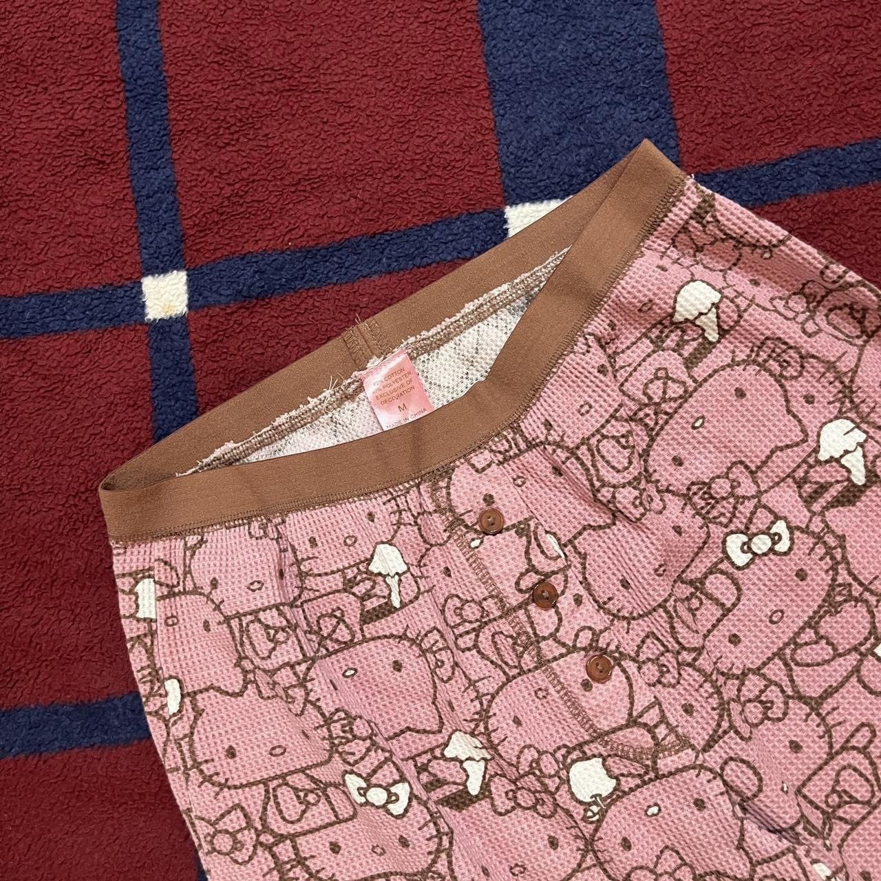 Vintage Sanrio Hello Kitty Vintage 2000s pink pajamas Waffle knit Size M / US 6-8 / IT 42-44 - 6 Thumbnail
