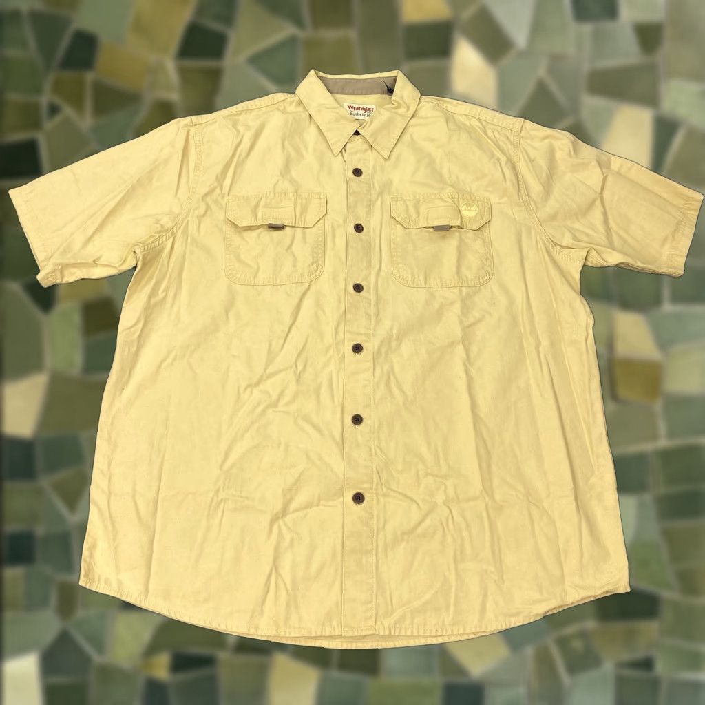 Wrangler Wrangler Authentics Shirt Mens Large Khaki Short Sleeve Button Front Safari Beige Cotton Pocketed Button-Up N/A Size US L / EU 52-54 / 3 - 1 Thumbnail