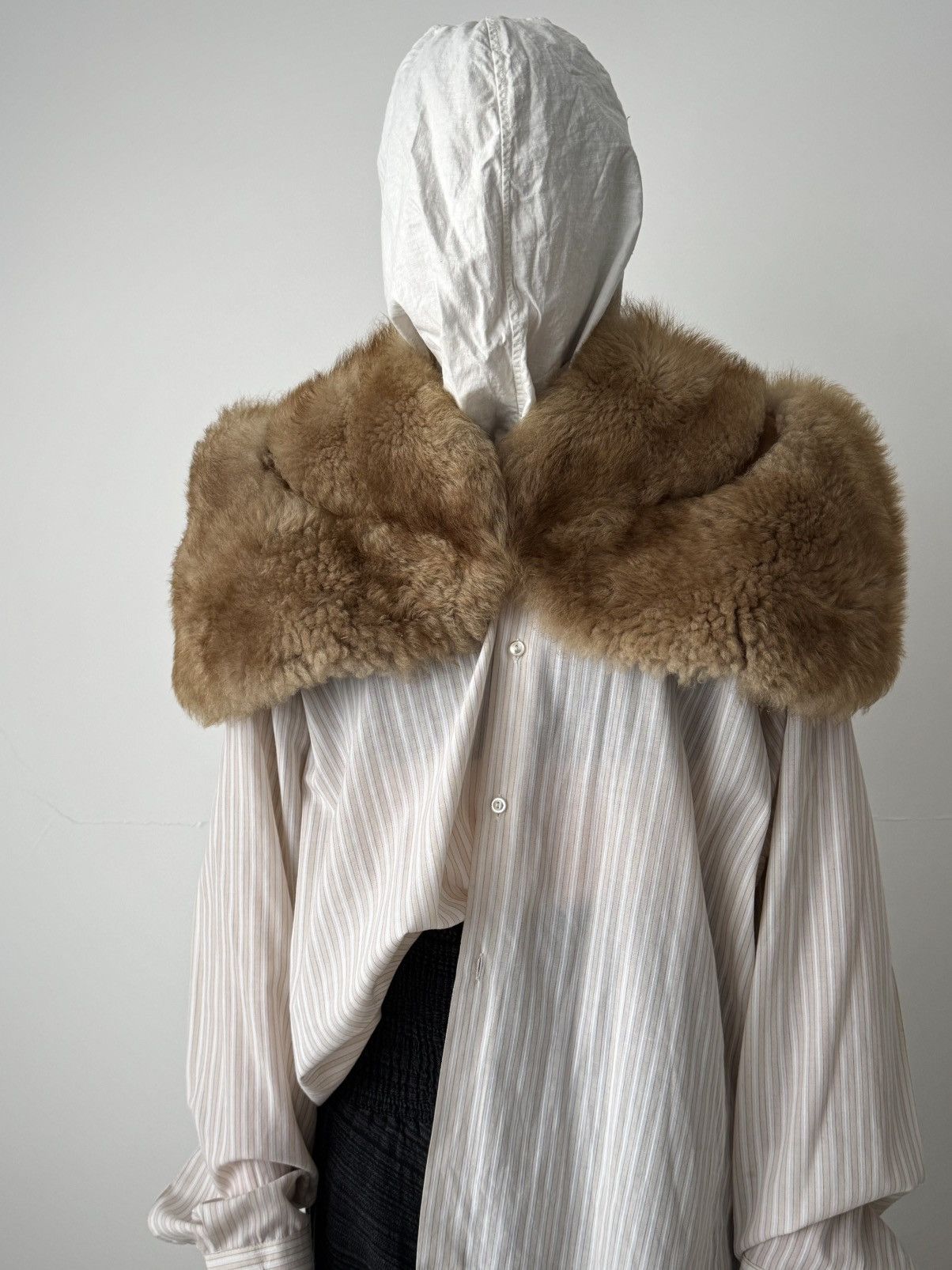 Vintage Vintage 1930s French 'Goldy' Fox Fur Shoulder Capelet Size M / US 6-8 / IT 42-44 - 1 Thumbnail
