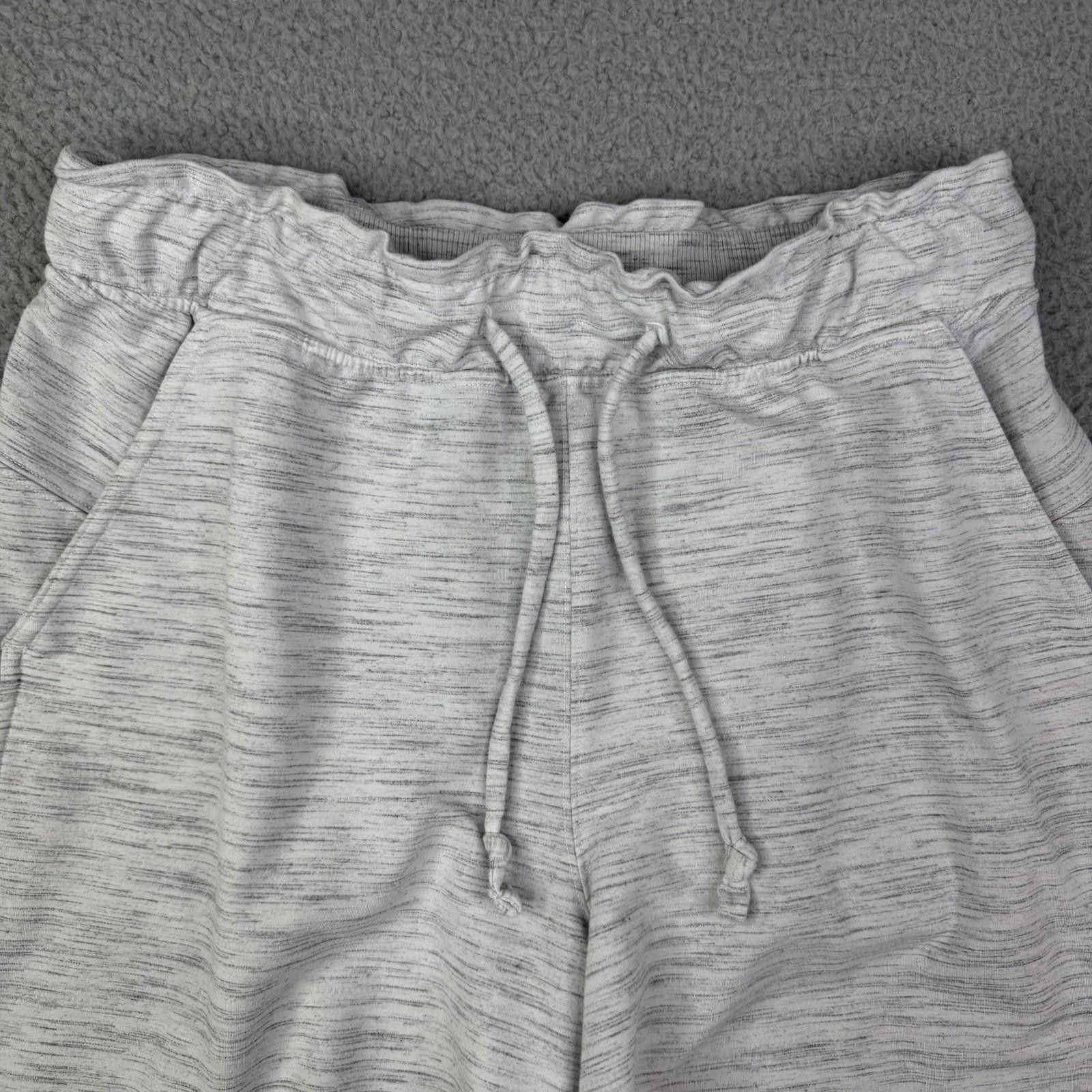 Lululemon Lululemon Hello Sunday Short White French Terry Women's 8 Size 30" / US 8 / IT 44 - 3 Thumbnail