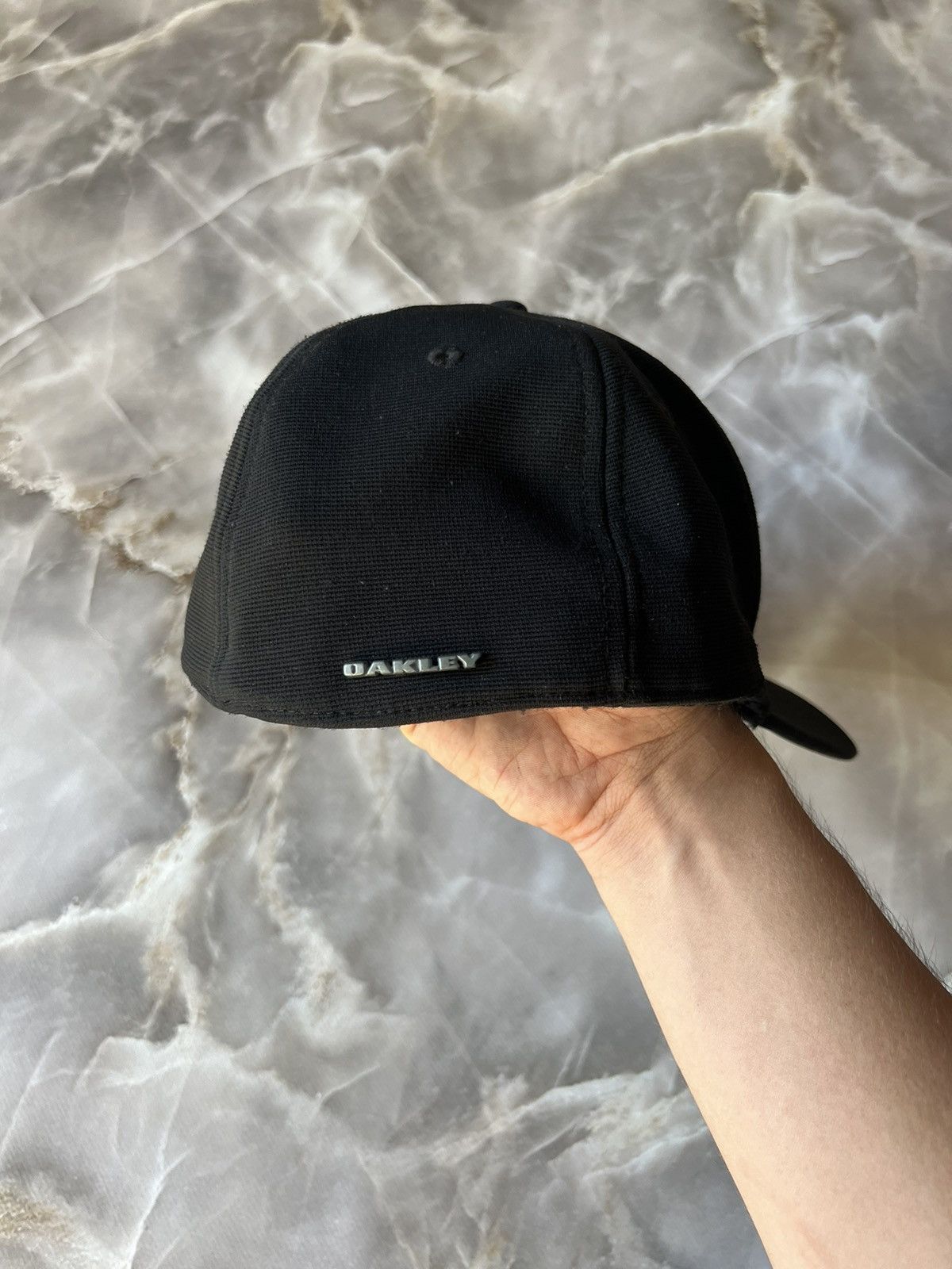 Vintage Vintage Oakley Y2k Black Cap Size 36 - 3 Thumbnail