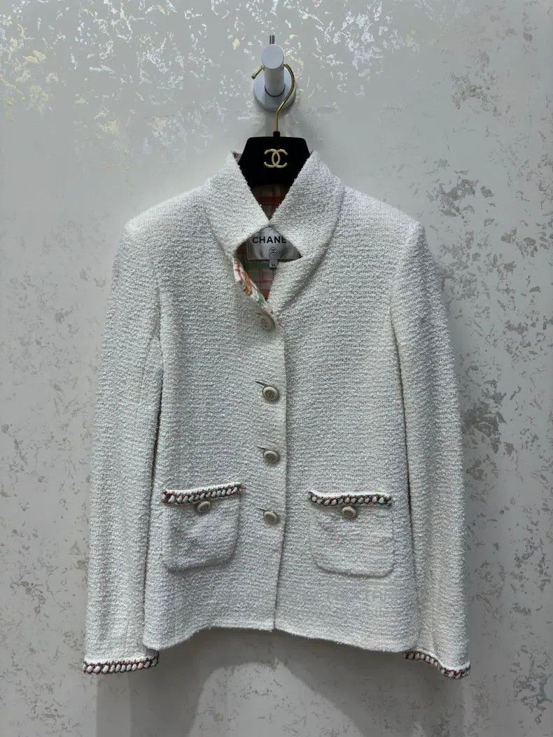 Chanel Chanel Station Series White Tweed Coat Size XXS / US 00 / IT 34 - 1 Thumbnail