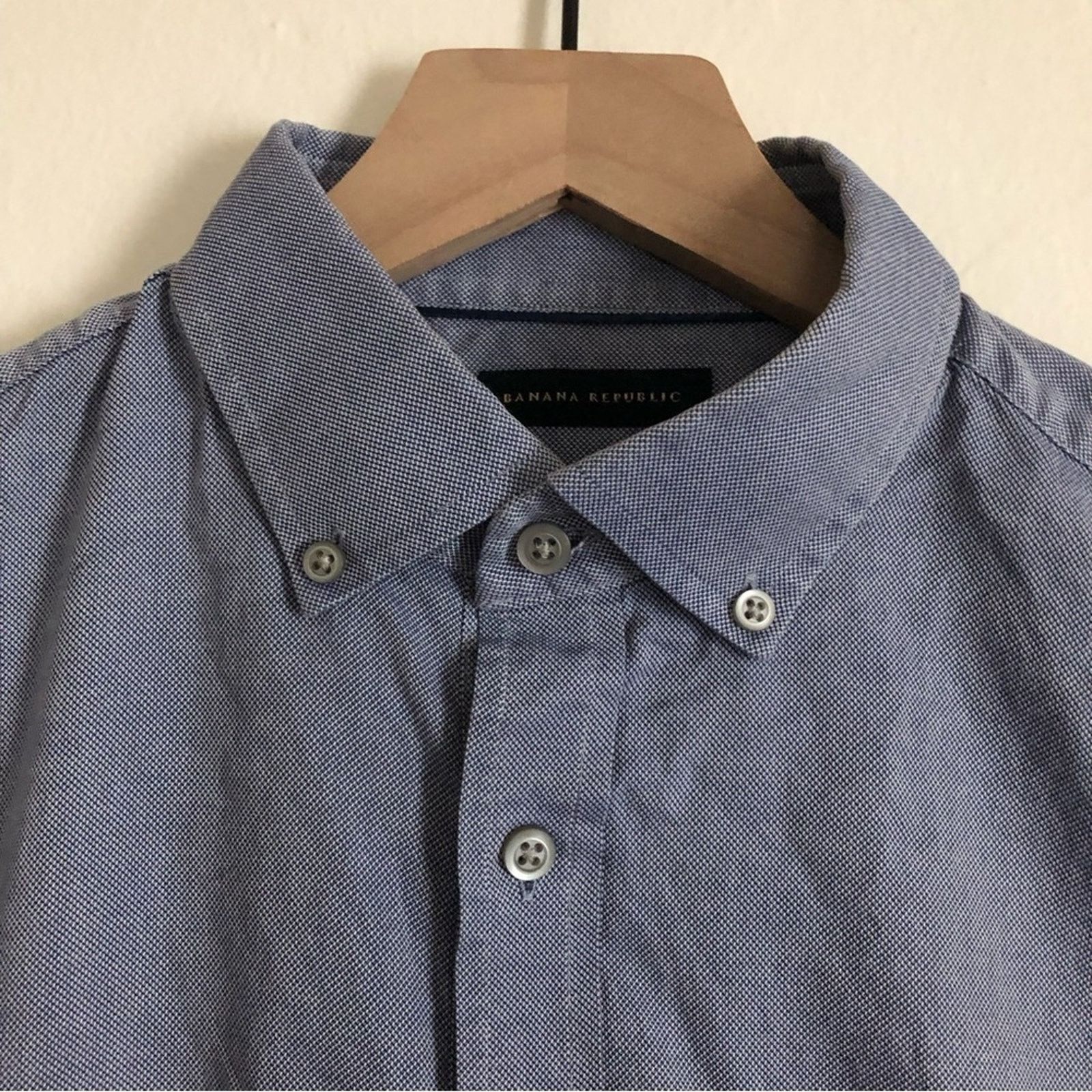 Banana Republic Banana Republic Men's 100s Two Ply Cotton Button Down Shirt Size US M / EU 48-50 / 2 - 5 Thumbnail