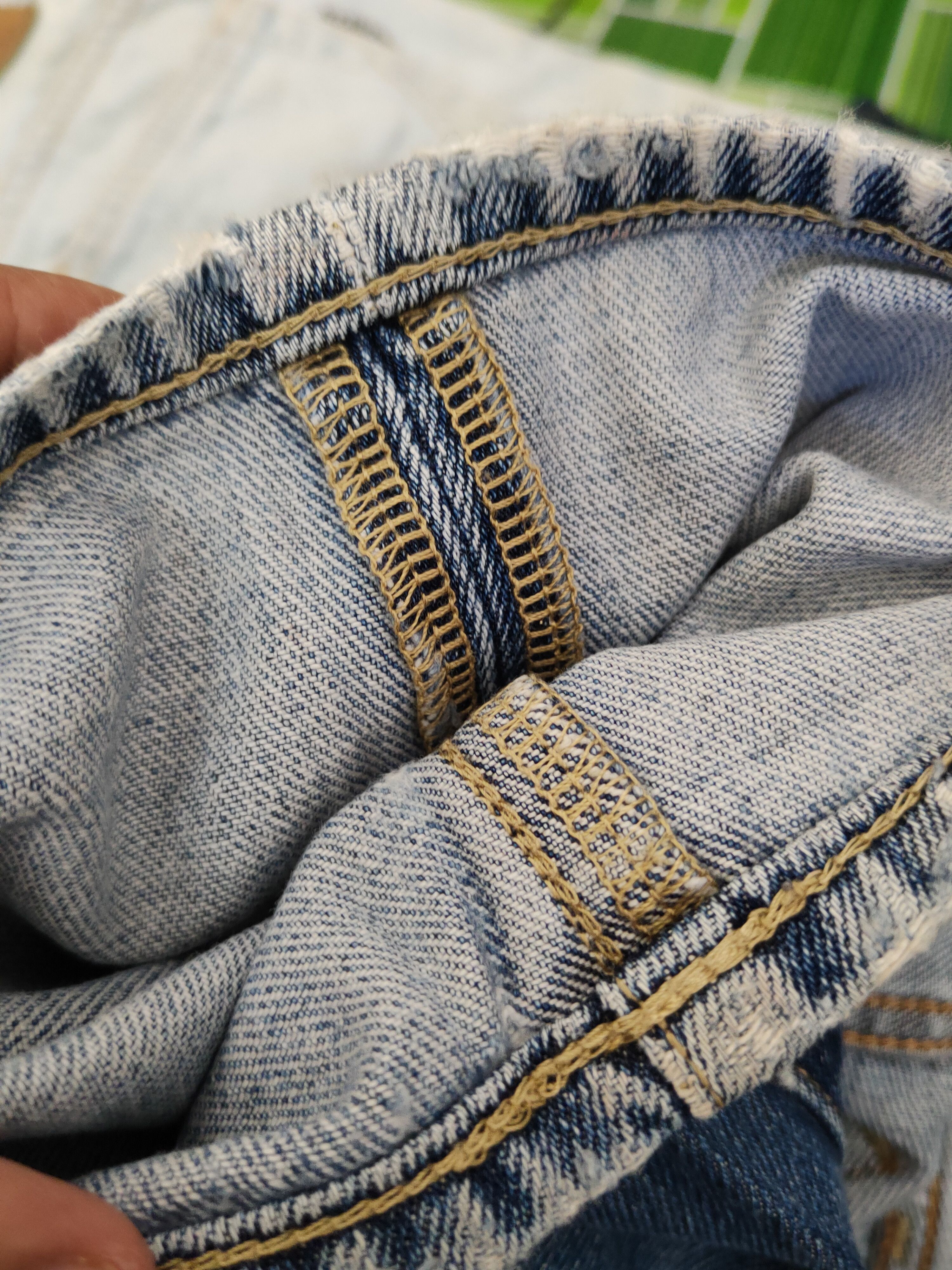 Japanese Brand Uniqlo japan Blue Distressed Ripped denim Jeans #W1403 Size US 31 - 12 Thumbnail